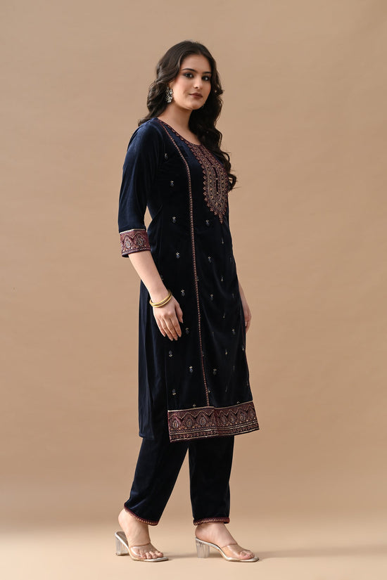 Blue Zari Embroidered Kurta Set (3 Piece)