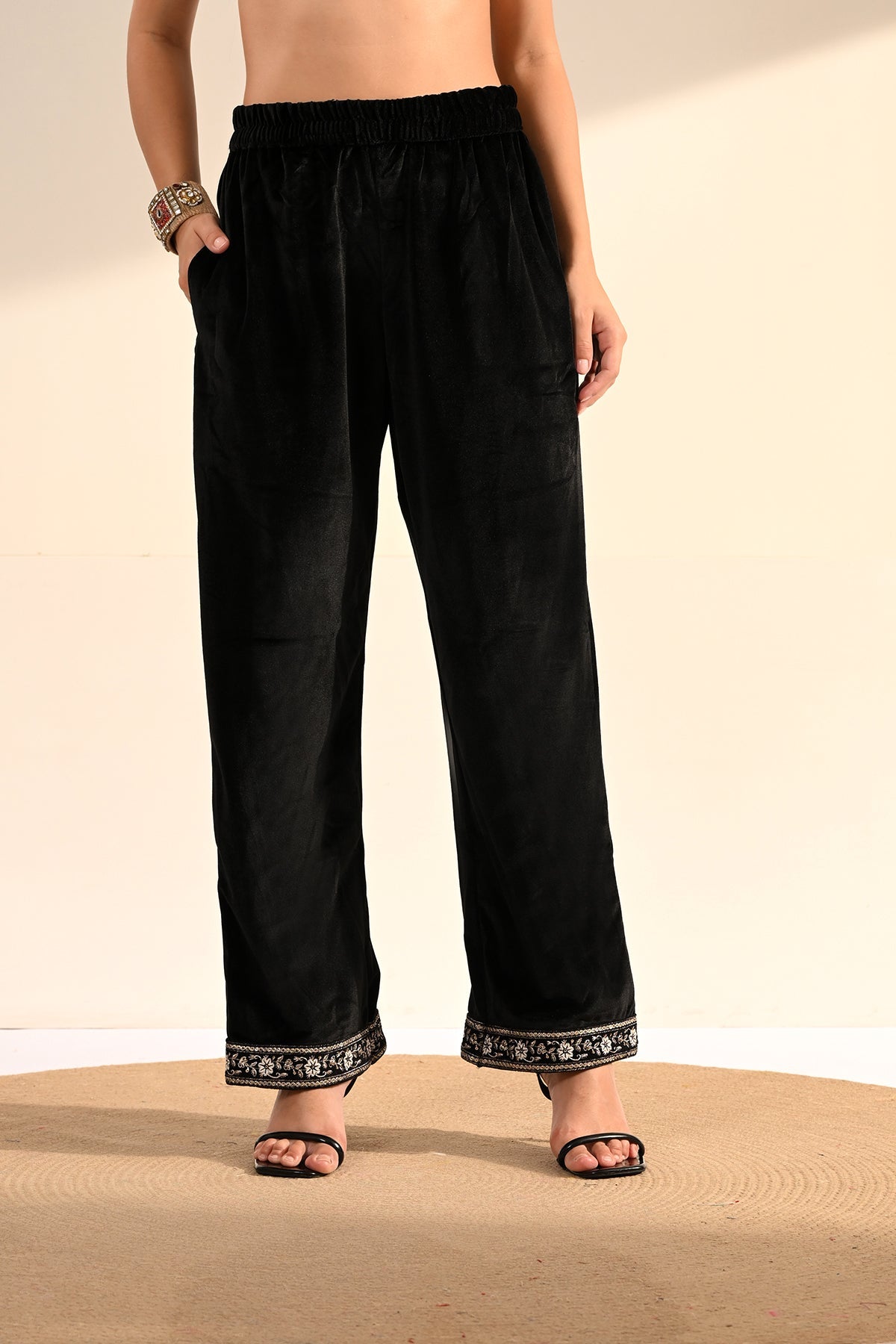 Black Velvet Zari & Paisley Embroidered 3 Pcs Kurta Set
