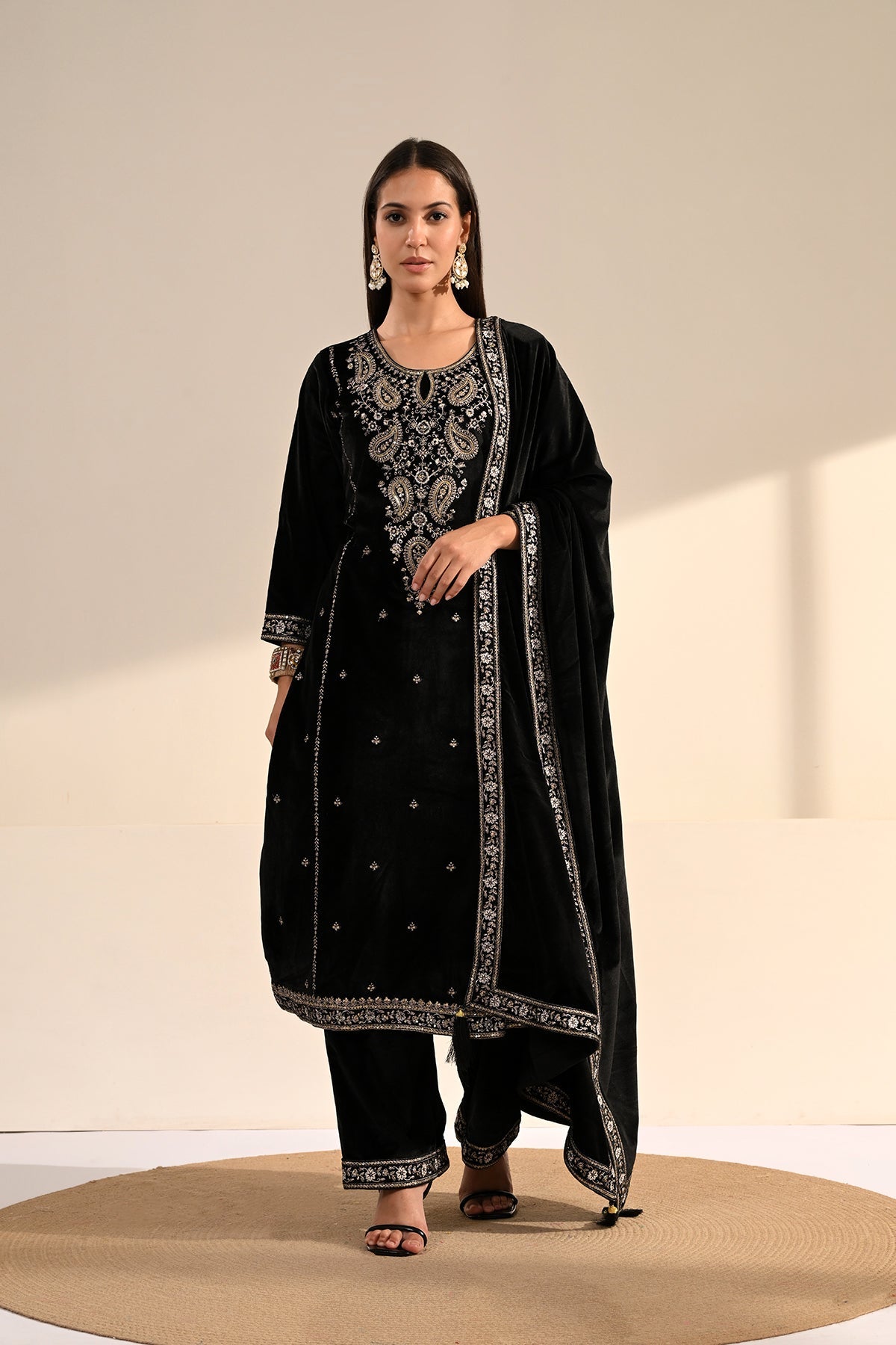 Black Velvet Zari & Paisley Embroidered 3 Pcs Kurta Set