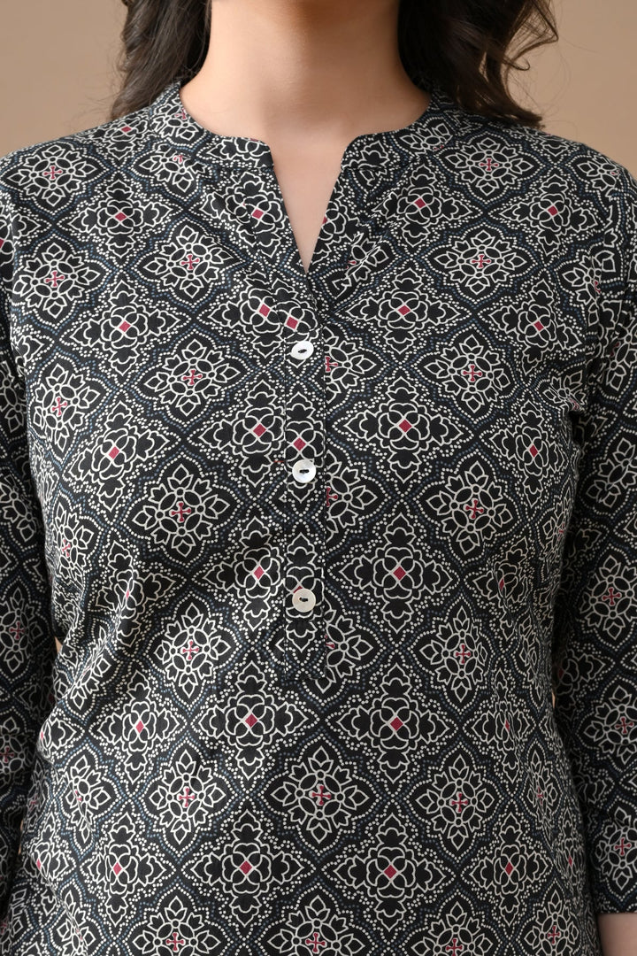 Black Printed Straight Kurta
