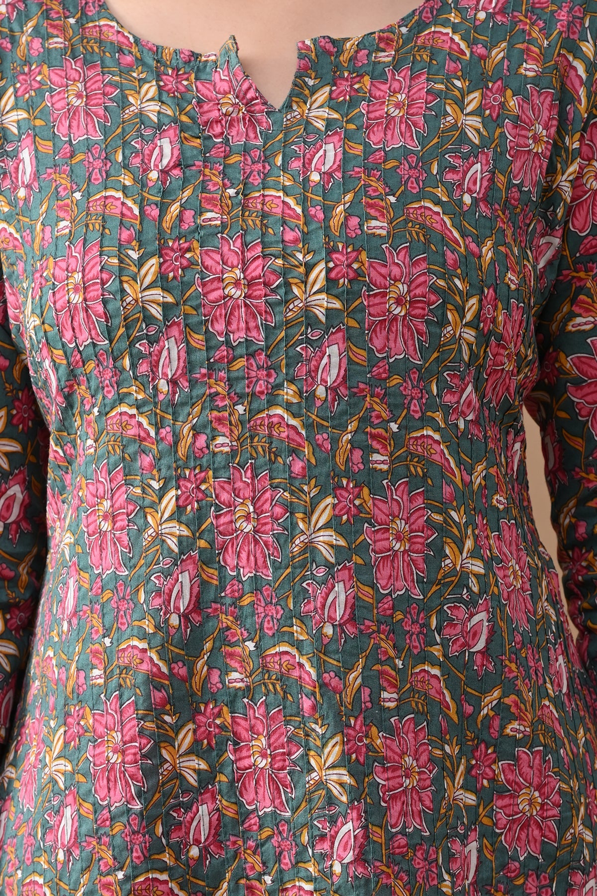 Green Printed Straight Kurta