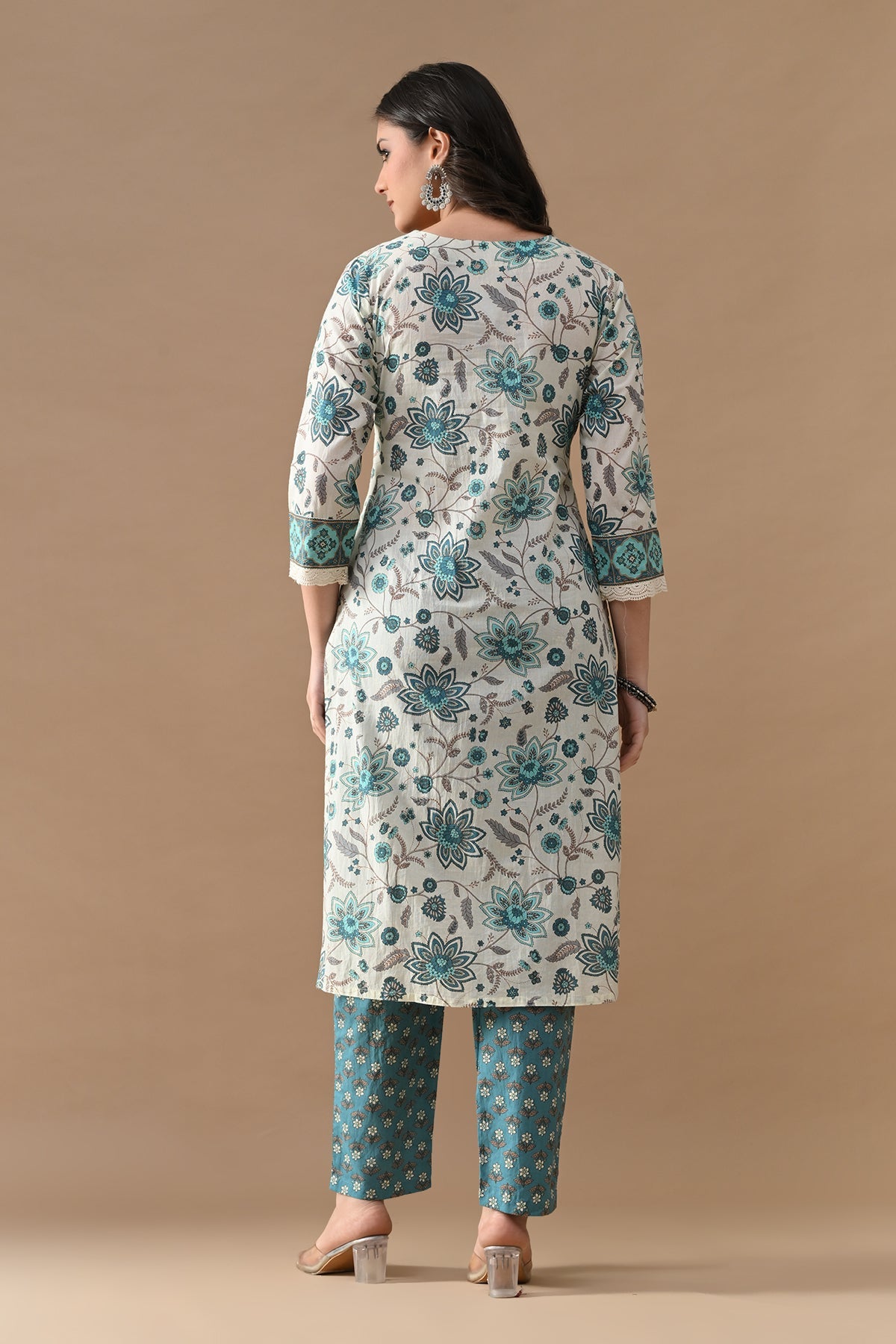 Cream Floral Printed Kurta 3 Pcs Set