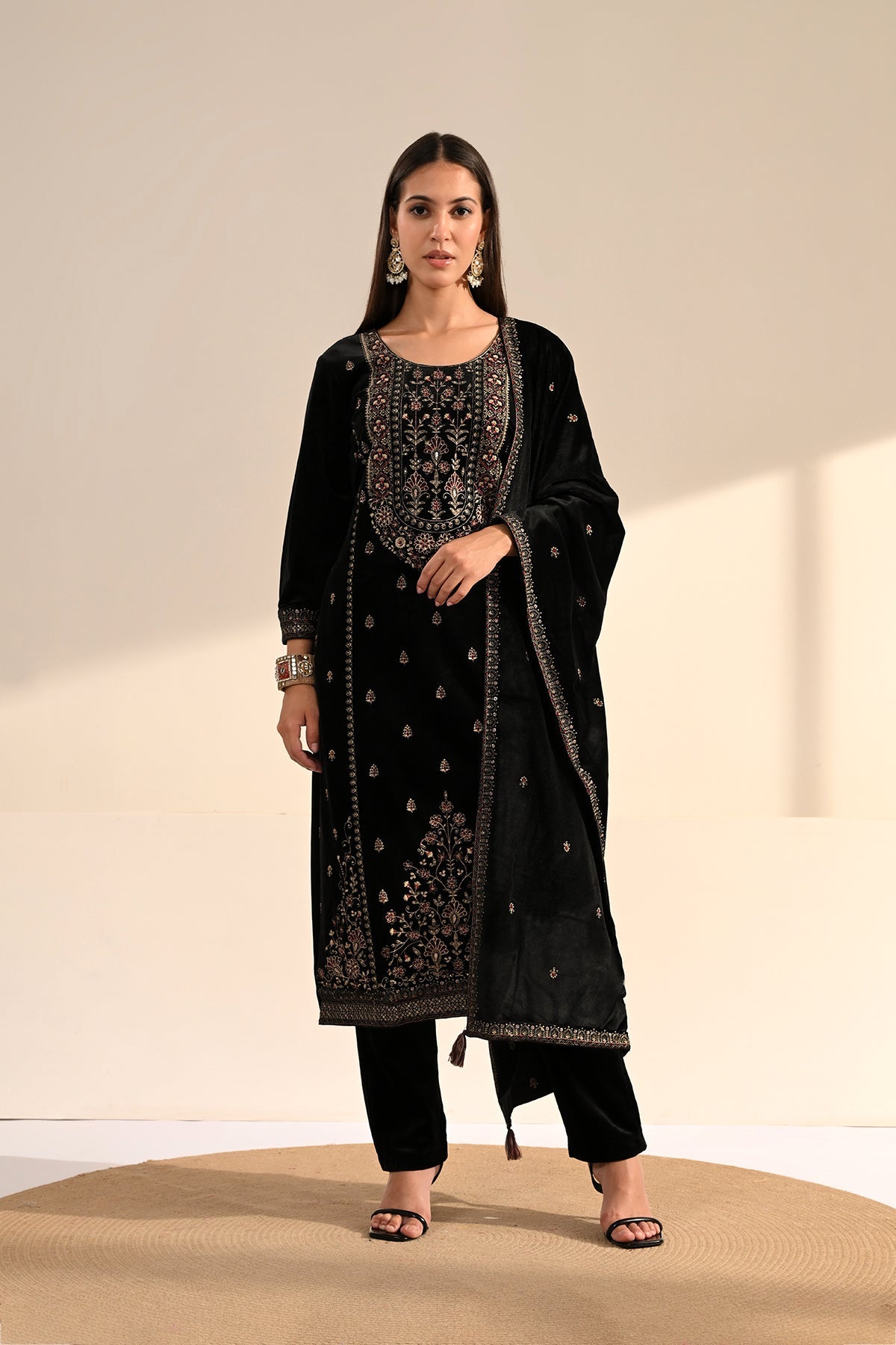 Black Velvet Floral Embroidered 3 Pcs Kurta Set