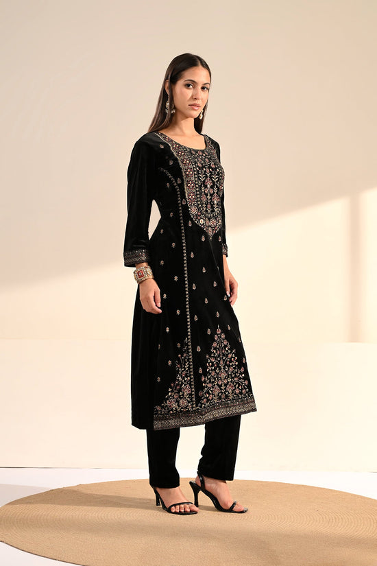 Black Velvet Floral Embroidered 3 Pcs Kurta Set