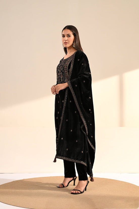 Black Velvet Floral Embroidered 3 Pcs Kurta Set