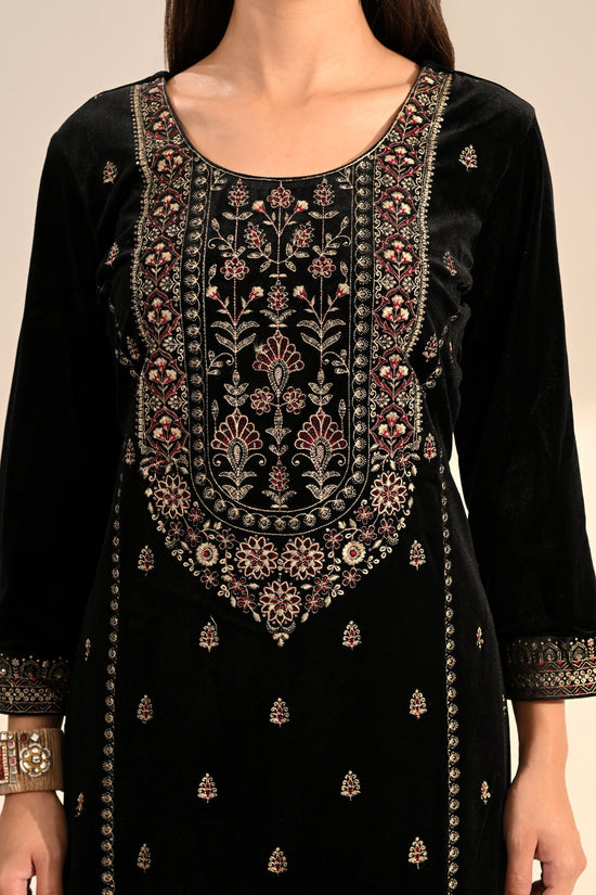Black Velvet Floral Embroidered 3 Pcs Kurta Set