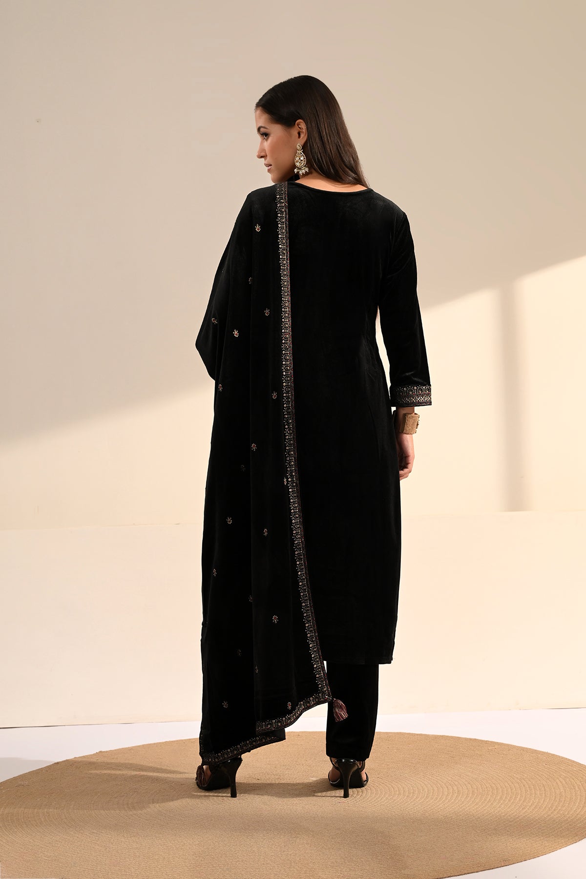 Black Velvet Floral Embroidered 3 Pcs Kurta Set
