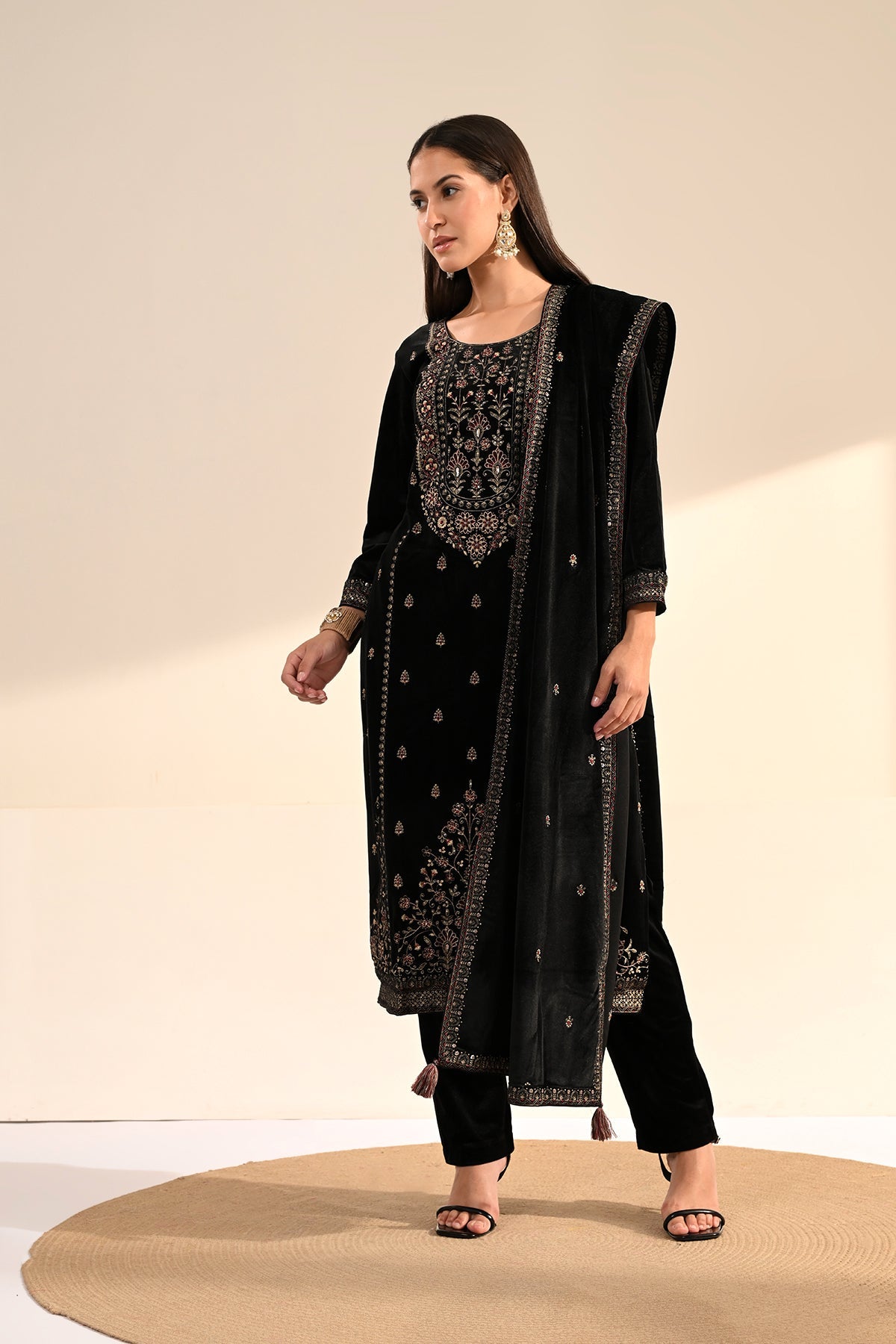 Black Velvet Floral Embroidered 3 Pcs Kurta Set