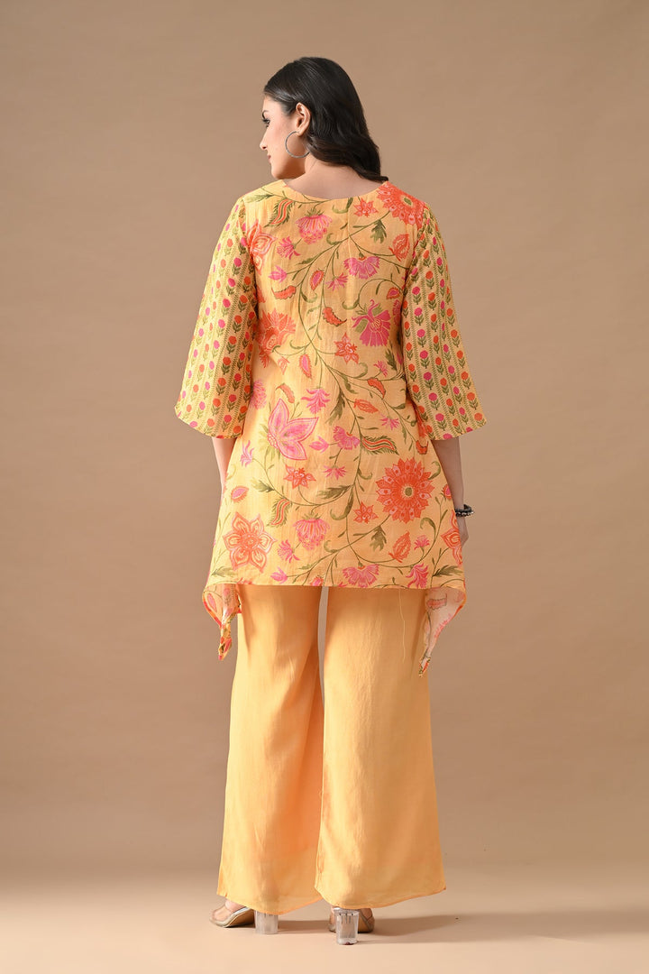 Yellow Floral Printed Kurta Set (2 Piece)