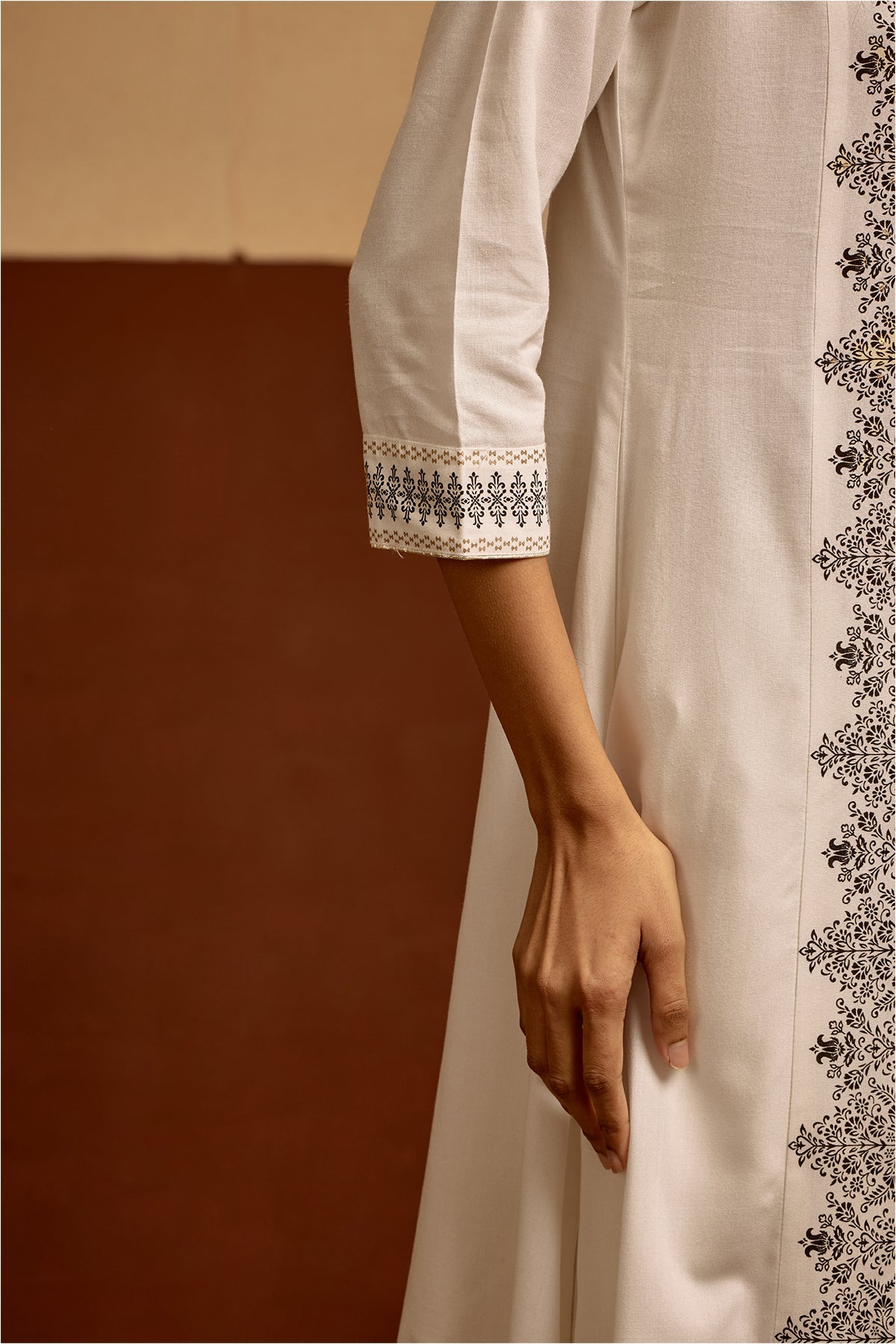 White Printed Kurta 2 Pcs Set