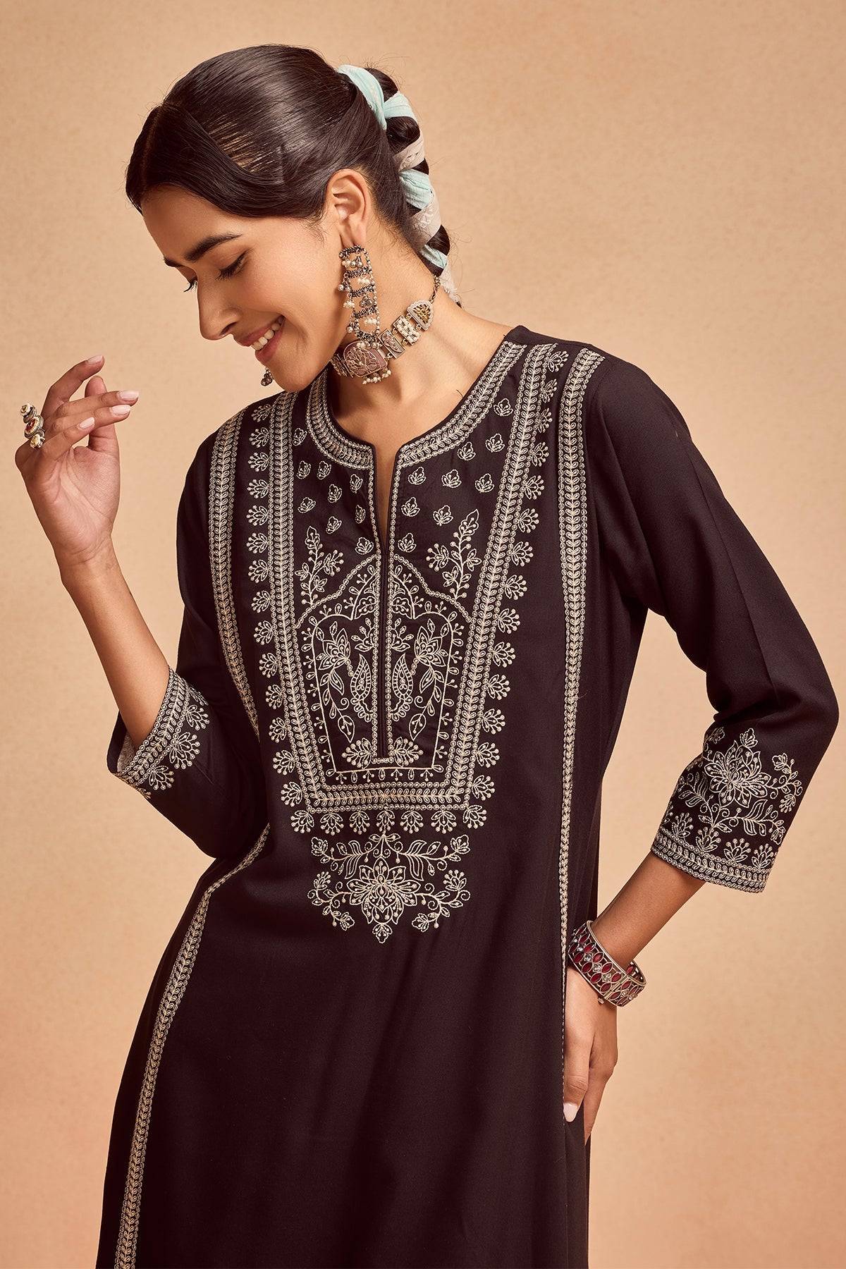 Black Embroidered Kurta 2 Pcs Set