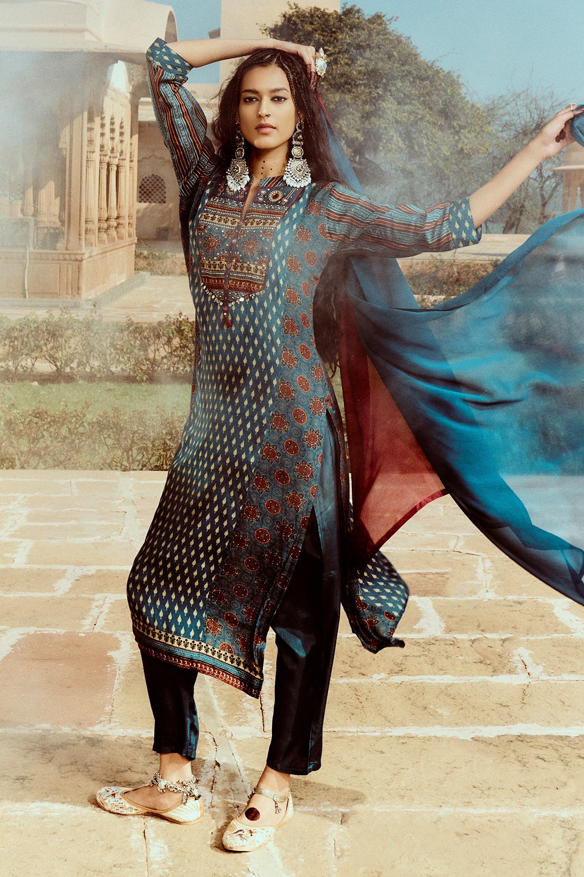 Green Printed Straight Kurta 3 Pcs Set