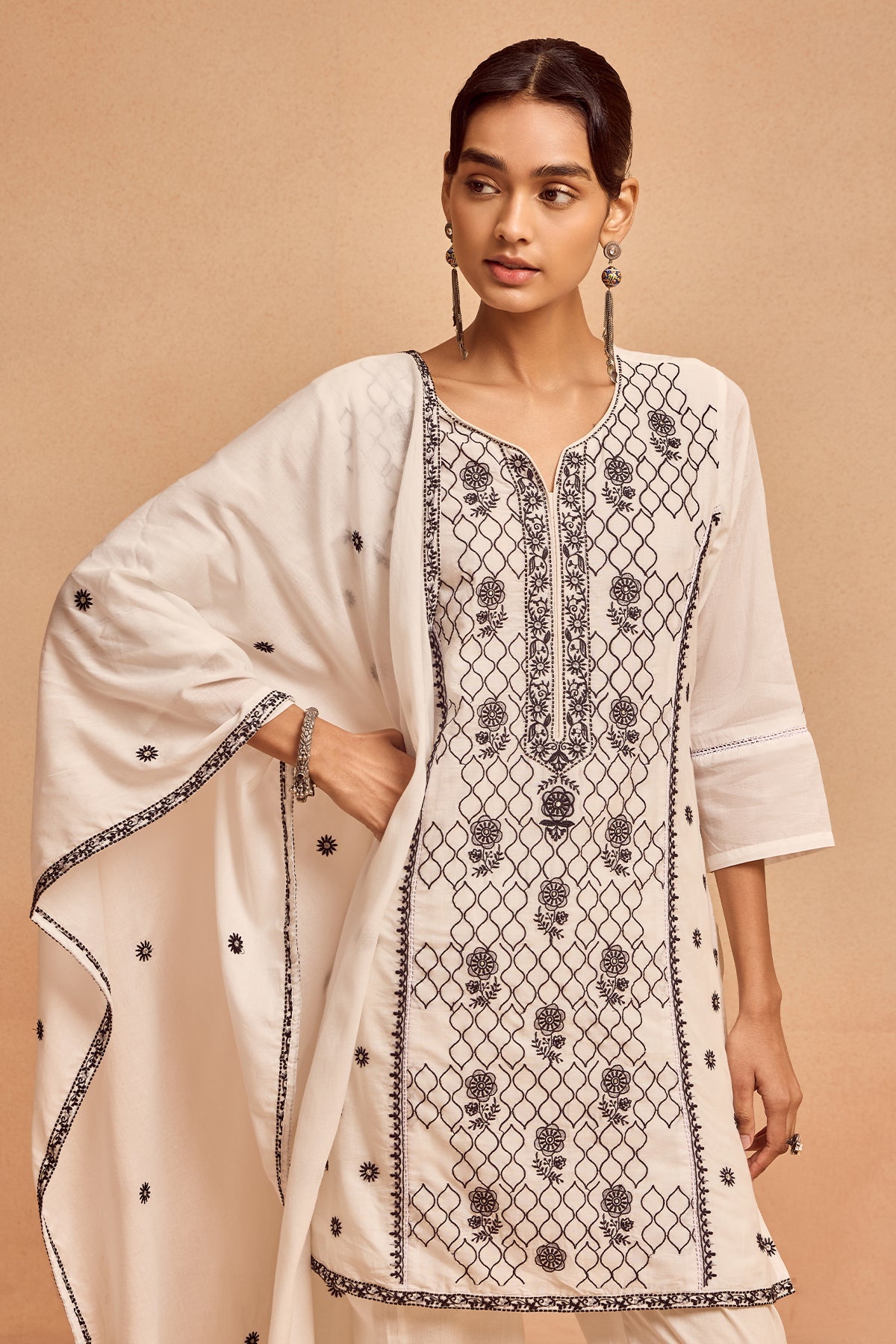 White Embroidered Kurta 3 Pcs Set