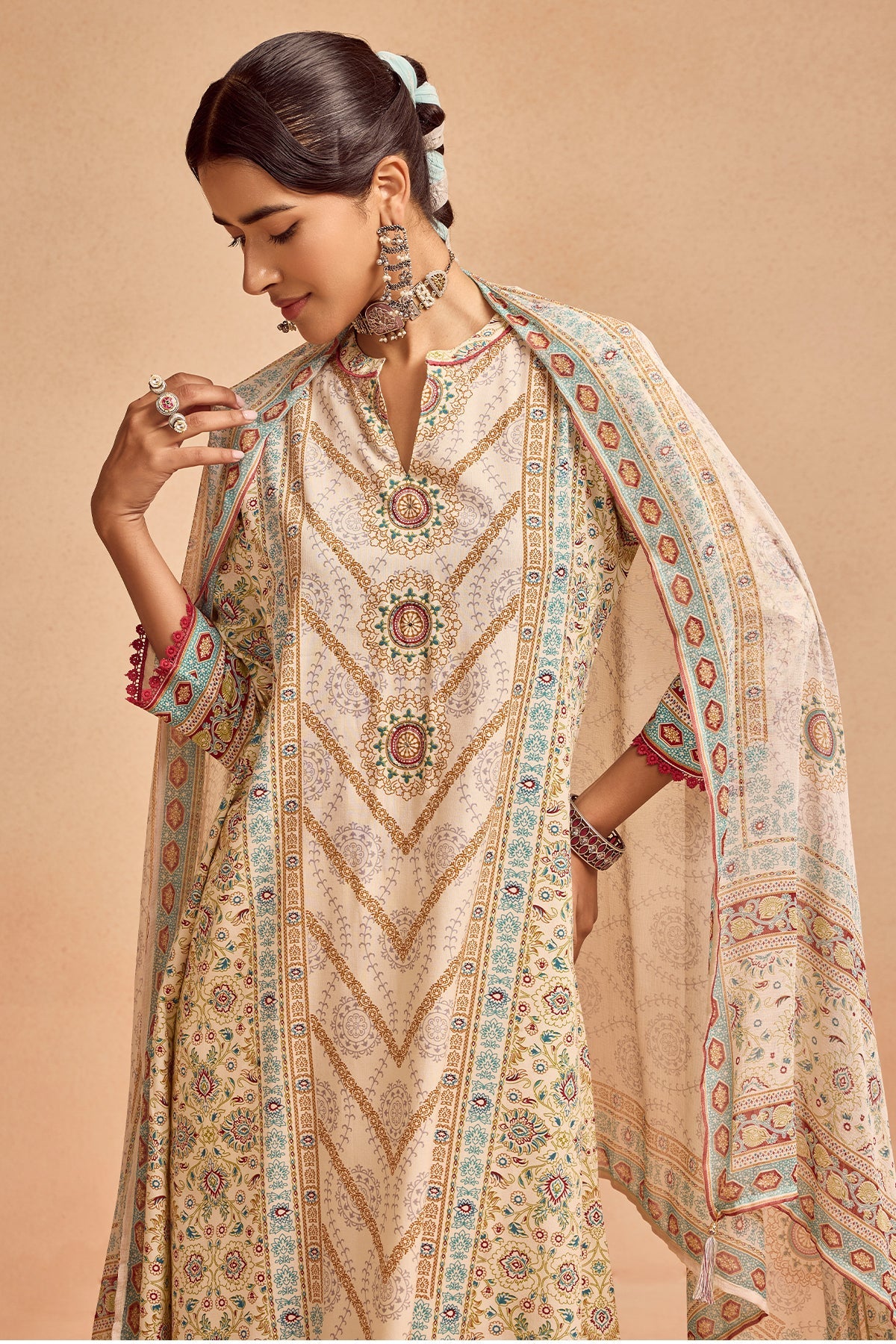 Cream Printed Kurta 3 Pcs Set