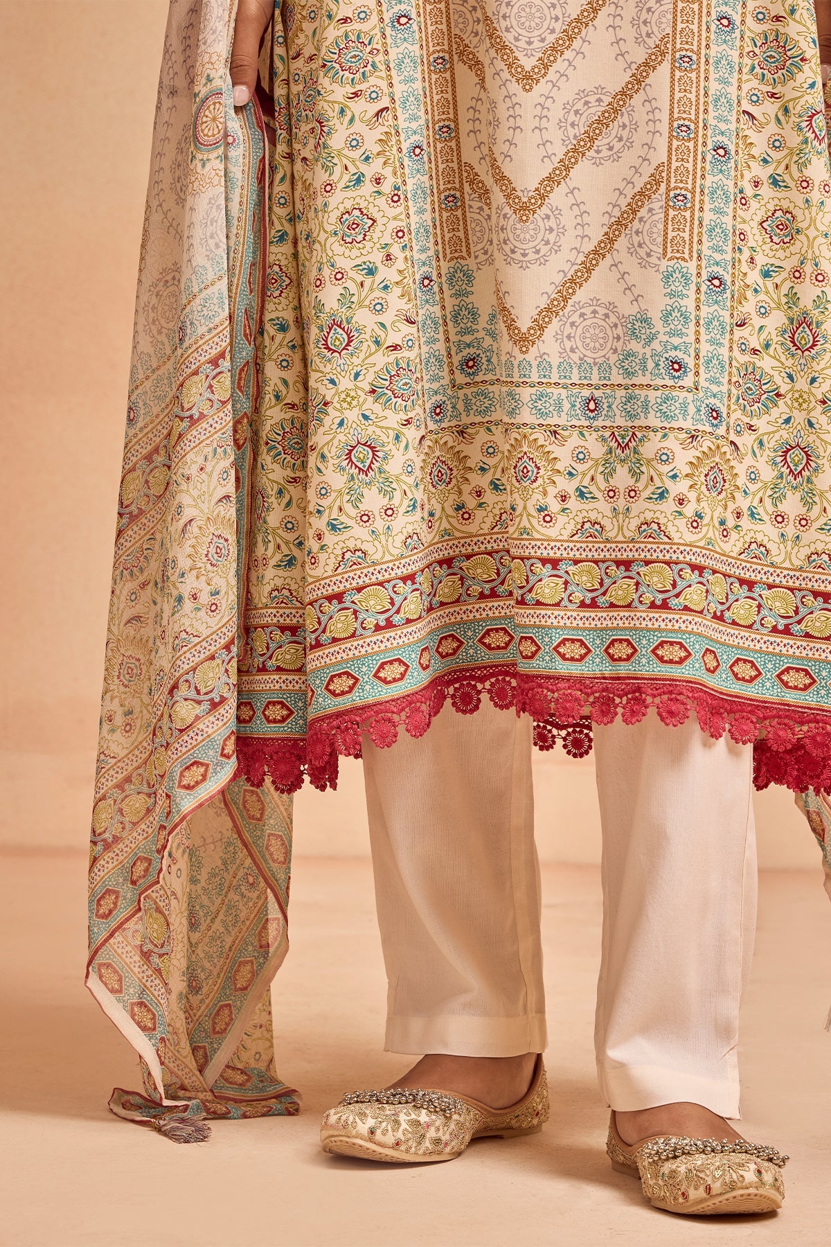 Cream Printed Kurta 3 Pcs Set