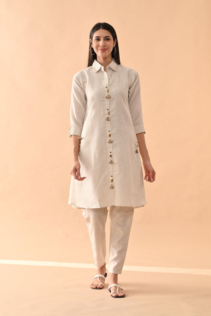White Self Design kurta Set