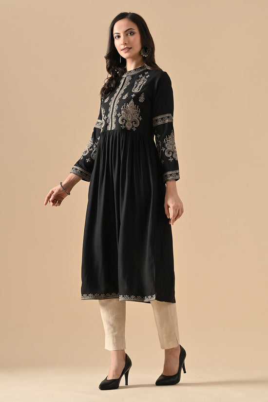 Black Embroidered Kurta