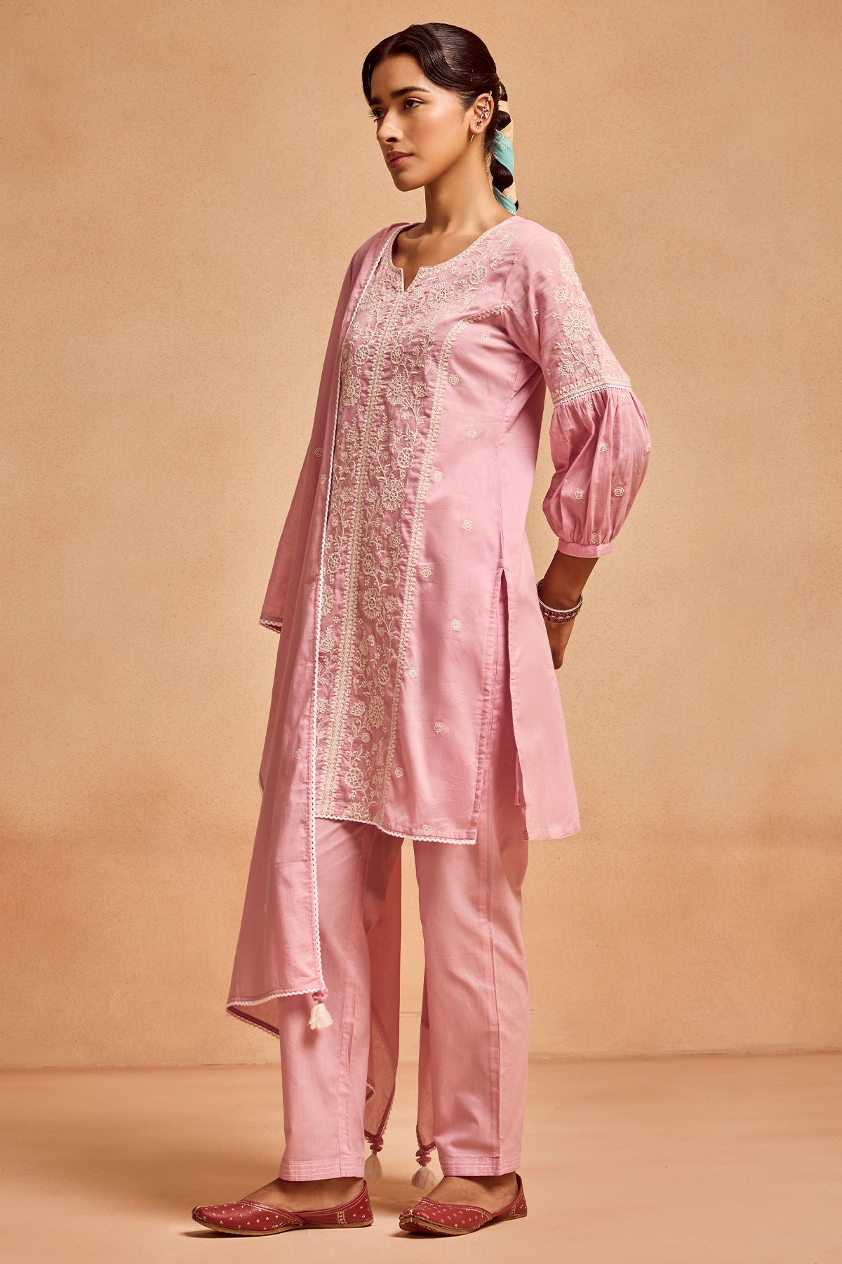 Pink Embroidered Kurta 3 Pcs Set