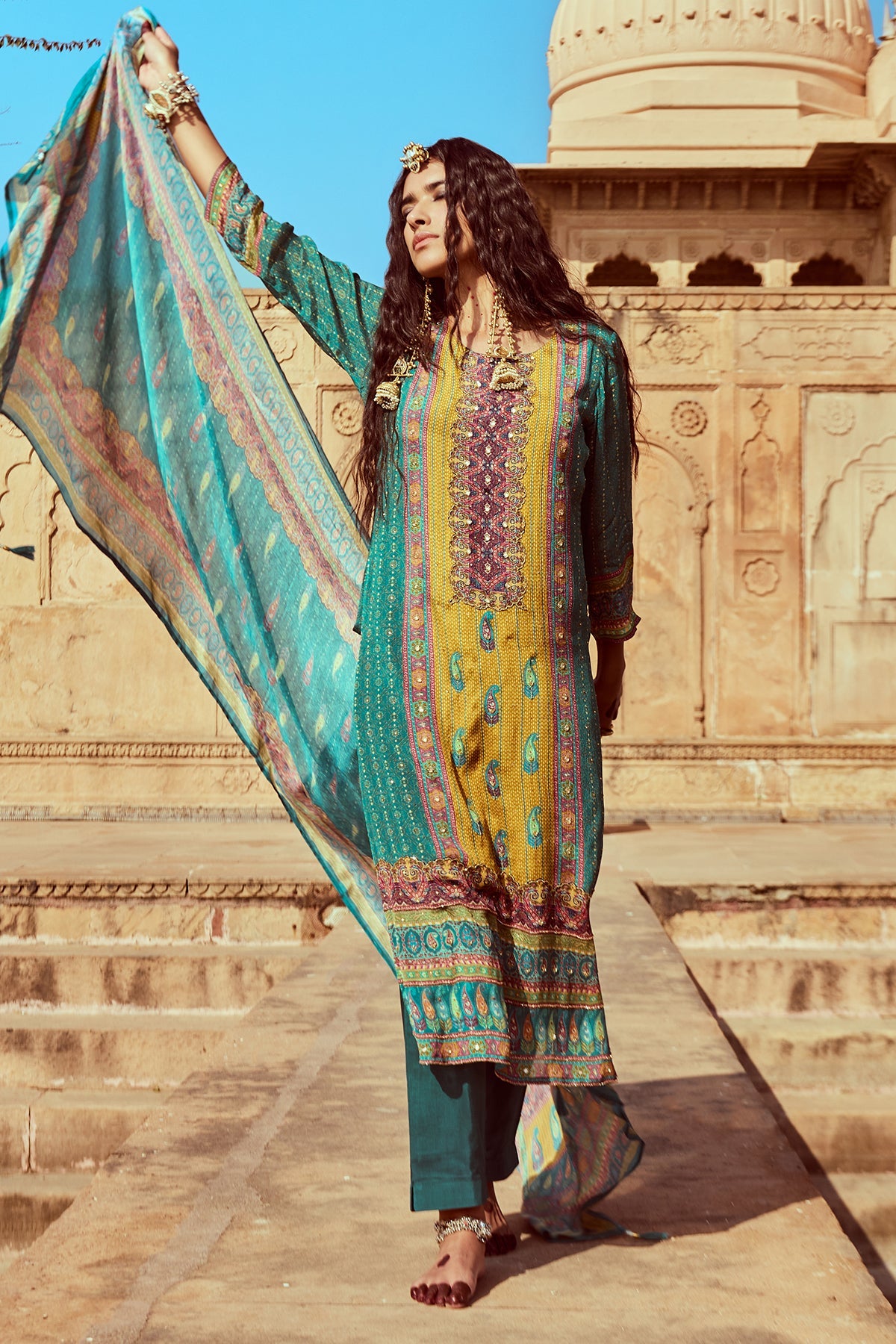 Green Embellished Kurta 3 Pcs Set