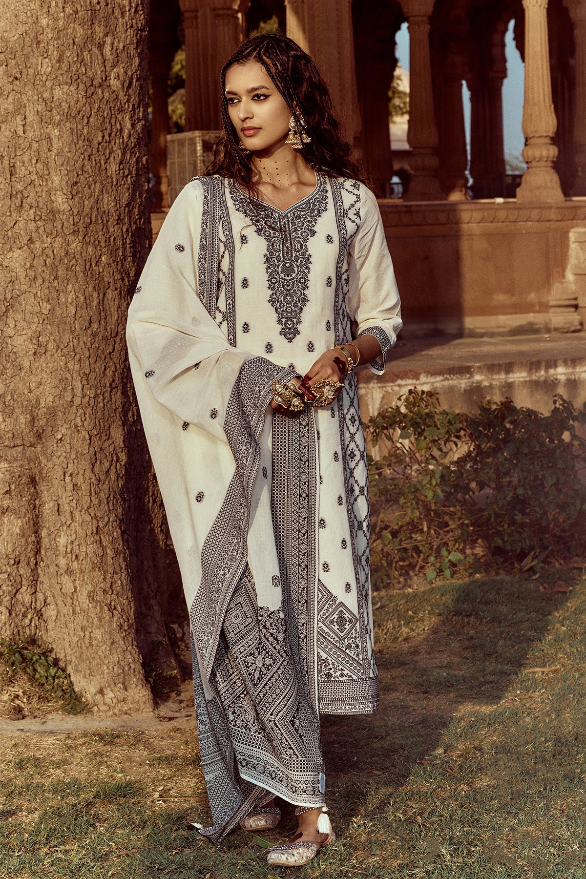Cream Printed Kurta 3 Pcs Set