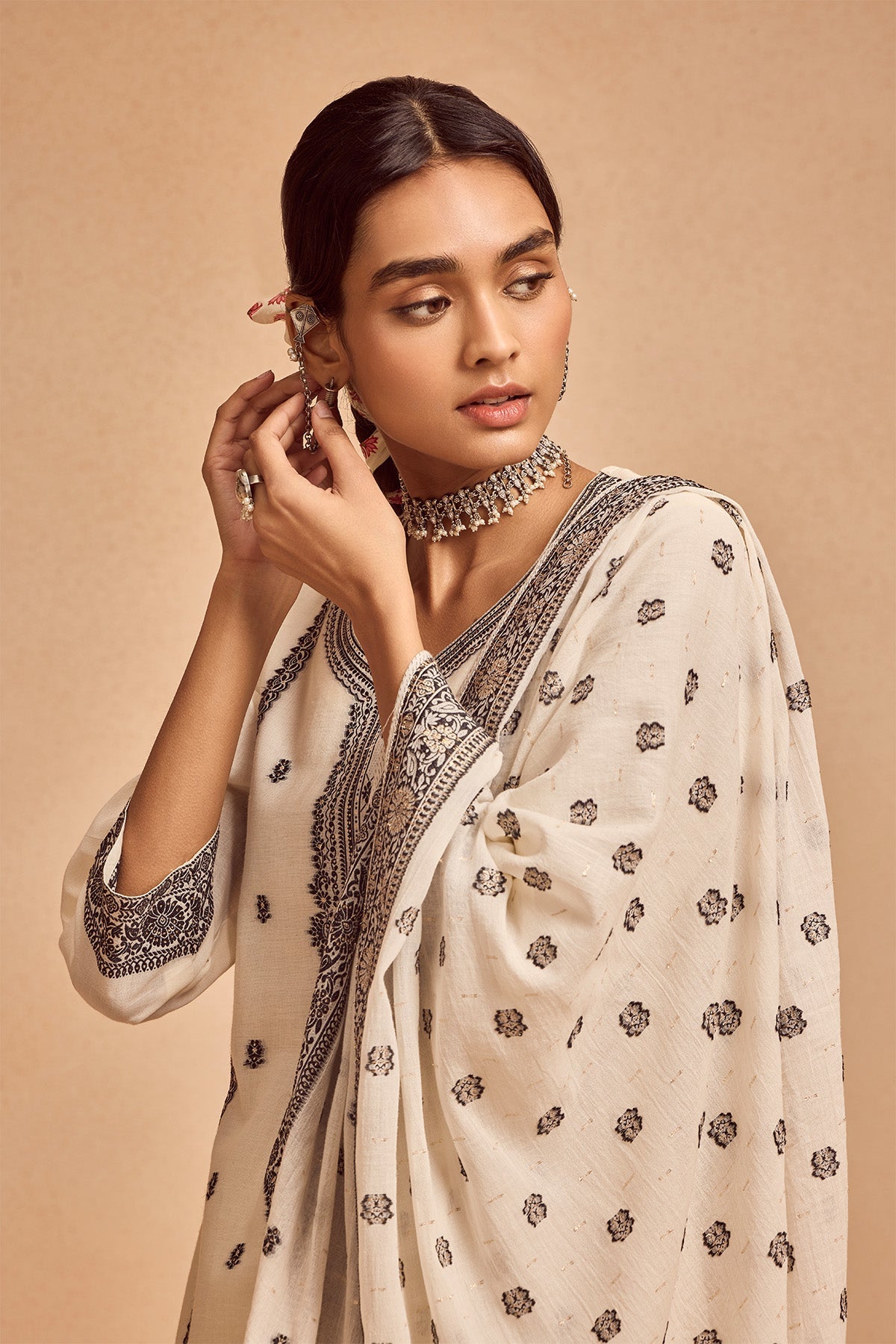 Cream Printed Kurta 3 Pcs Set
