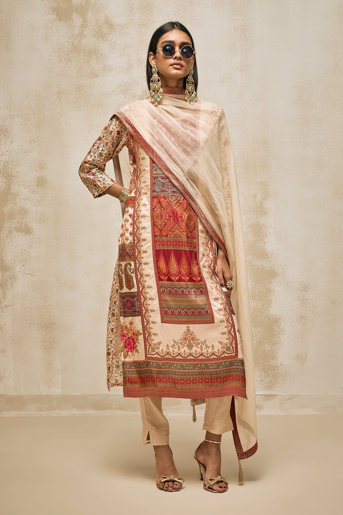 Beige Embellished Kurta 3 Pcs Set