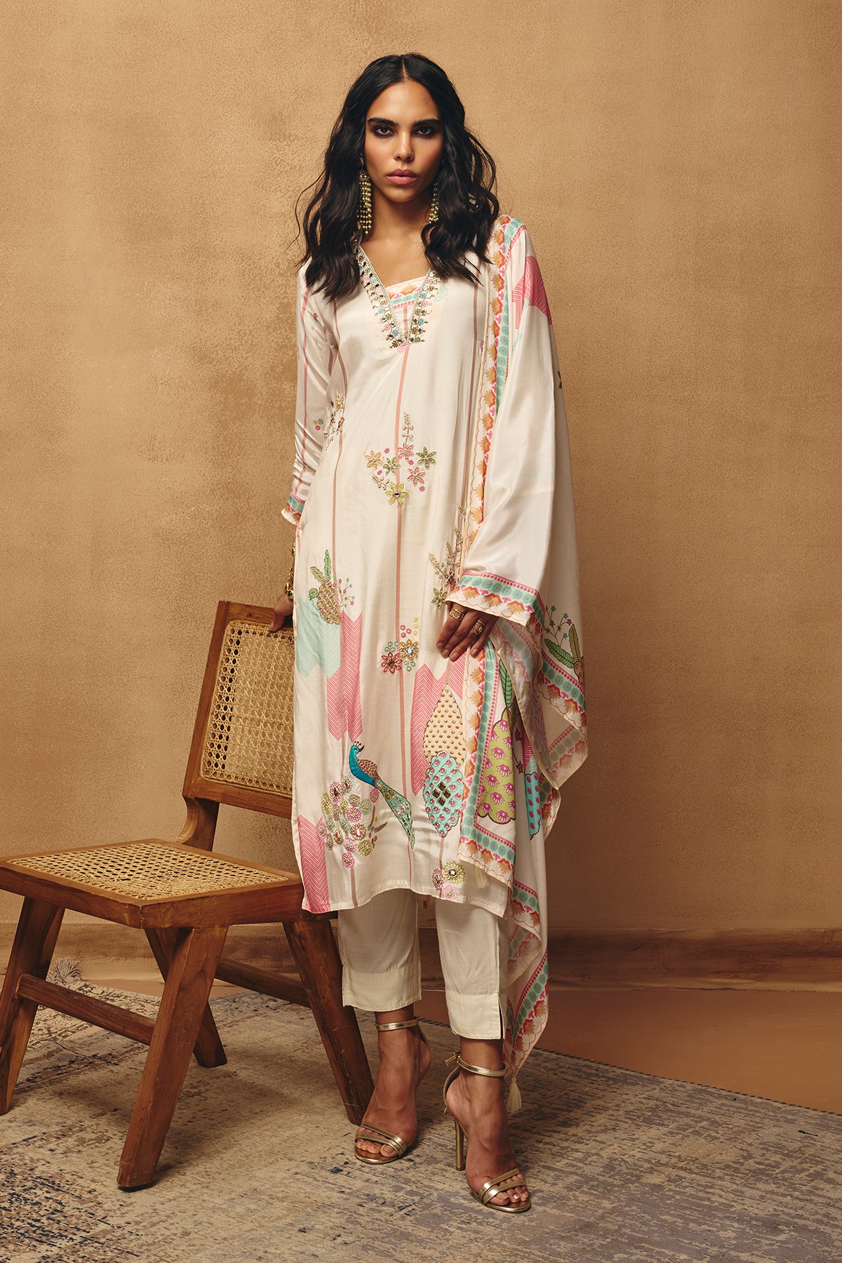 Cream Embellished Kurta 3 Pcs Set