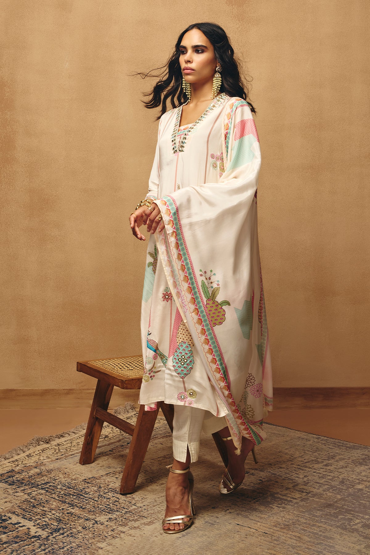 Cream Embellished Kurta 3 Pcs Set