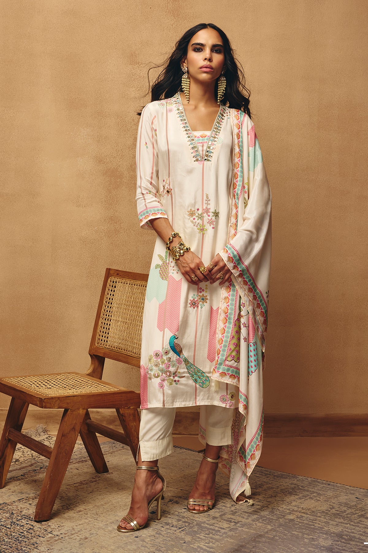 Cream Embellished Kurta 3 Pcs Set