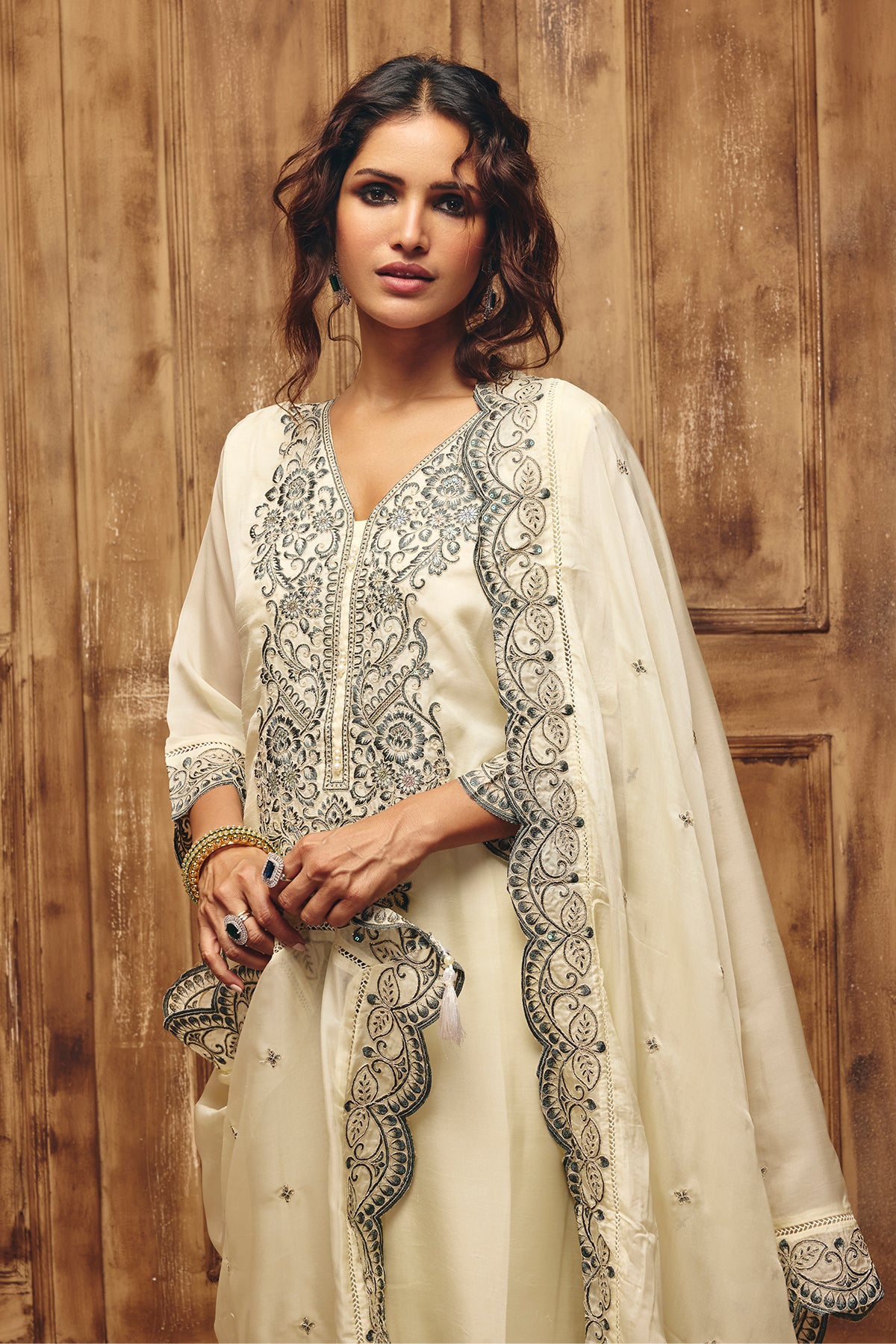 Cream Embroidered Kurta 3 Pcs Set