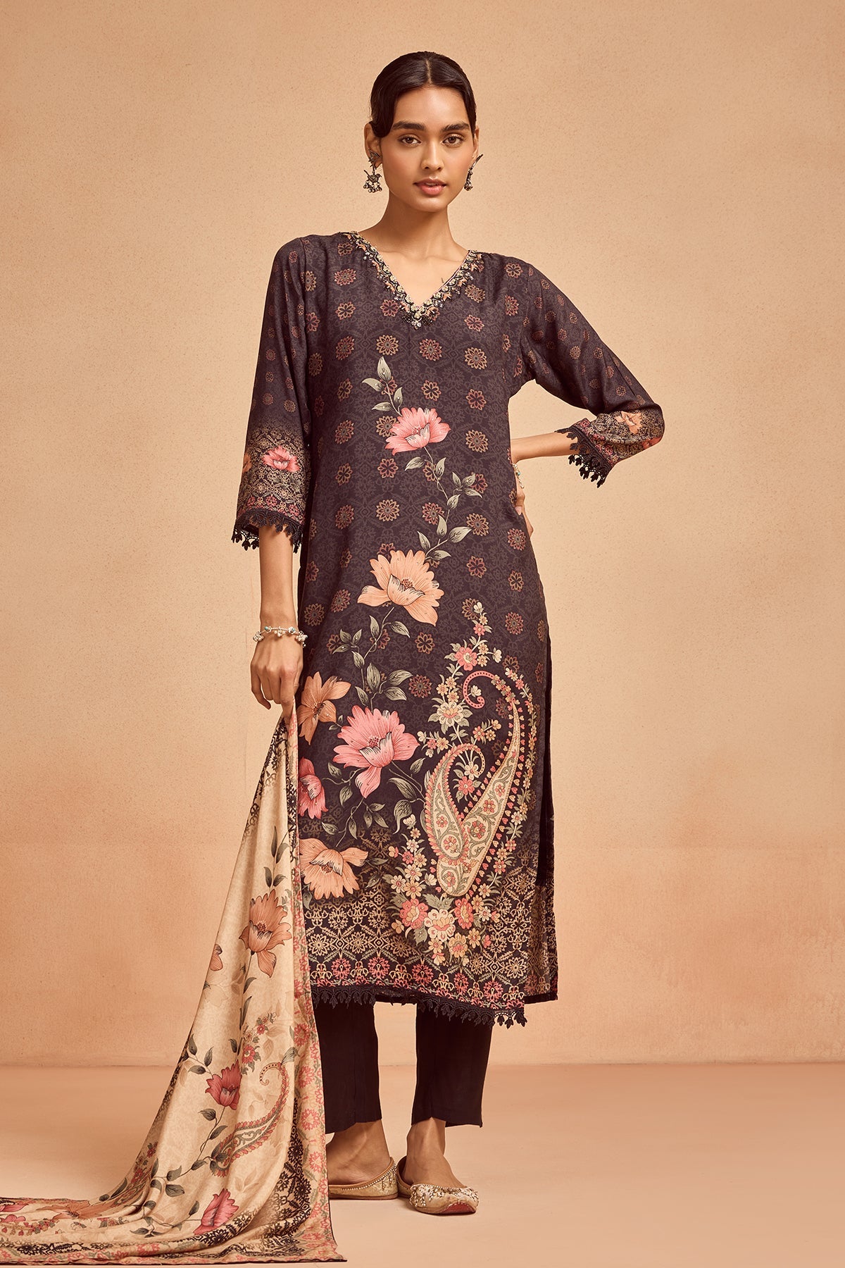 Black Embellished Kurta 3 Pcs Set