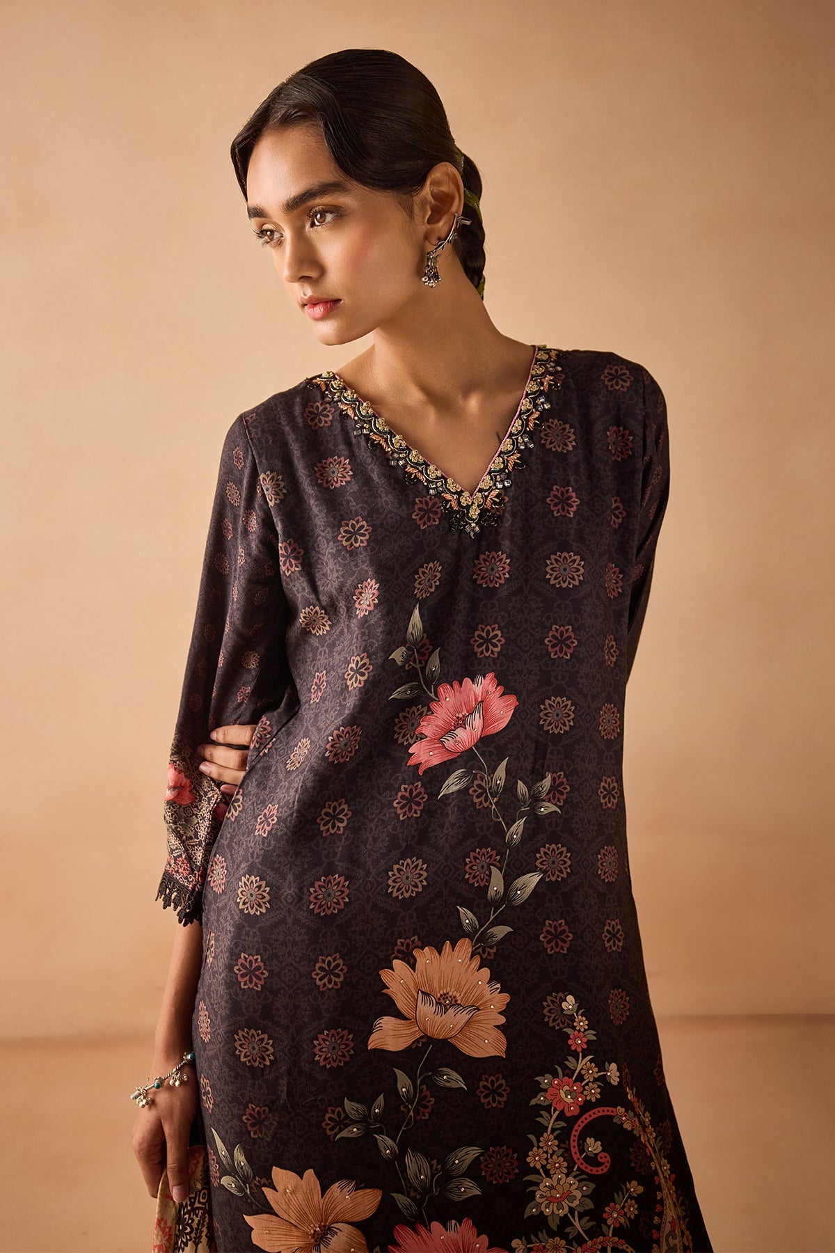 Black Embellished Kurta 3 Pcs Set