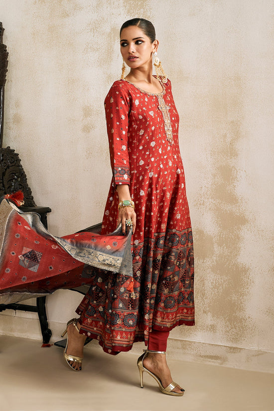Rust Embellished Kurta 3 Pcs Set