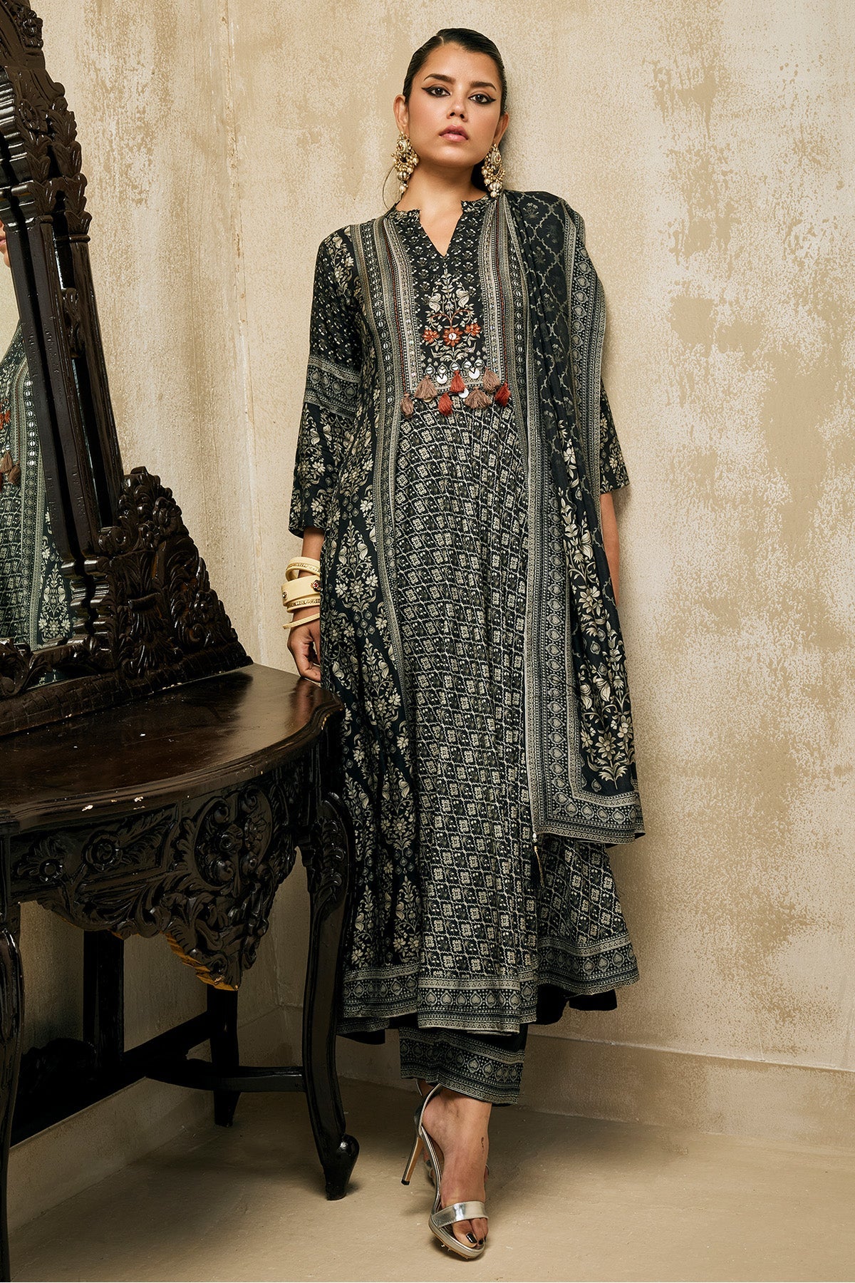 Black Printed Kurta 3 Pcs Set