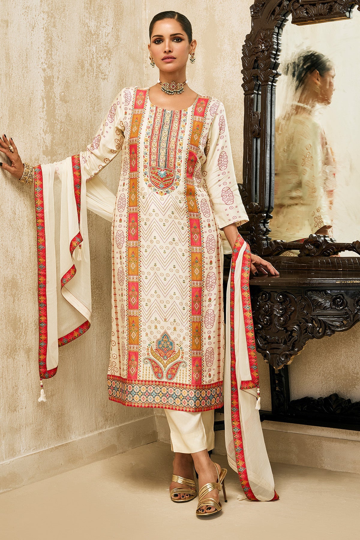 Cream Printed Kurta 3 Pcs Set