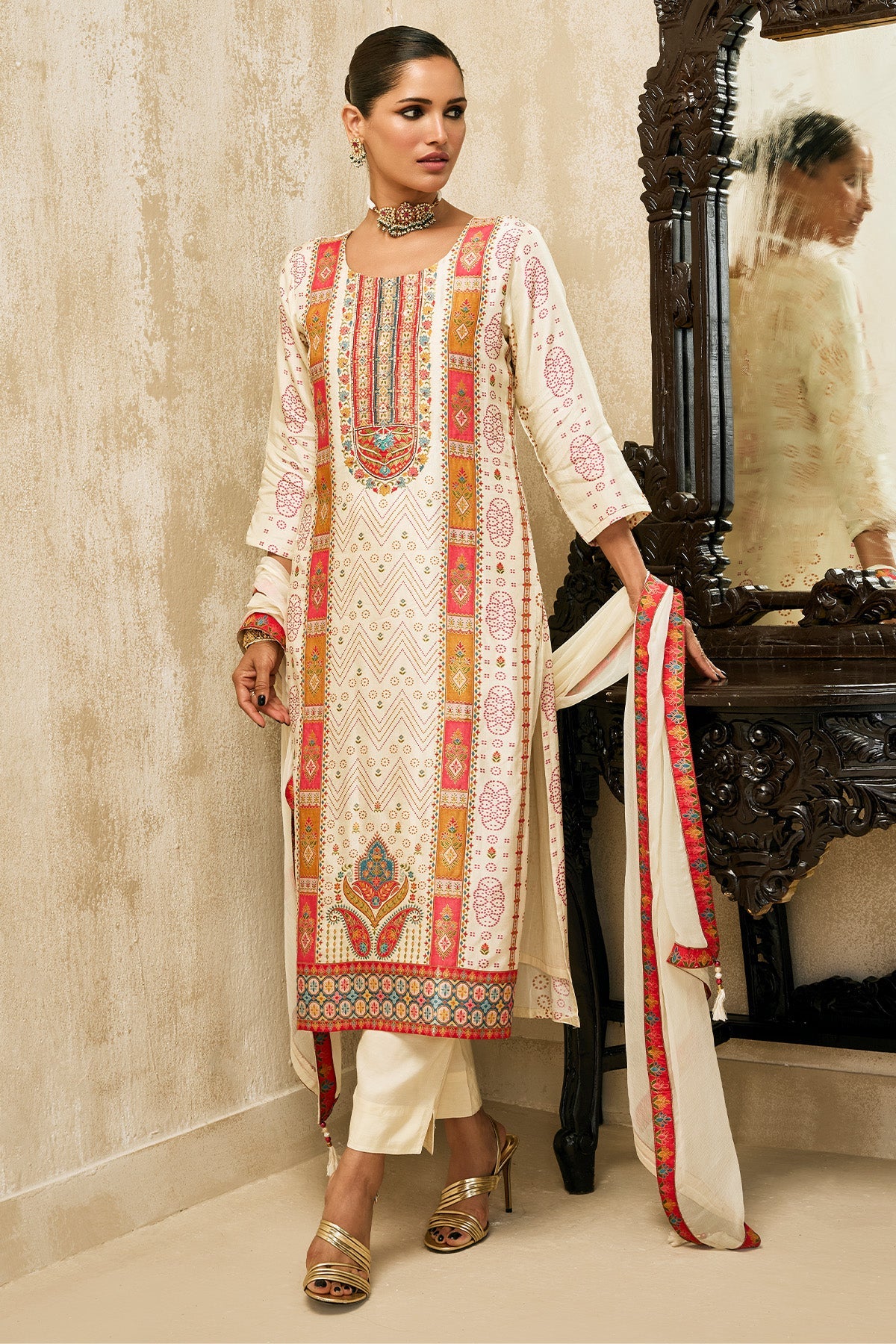 Cream Printed Kurta 3 Pcs Set