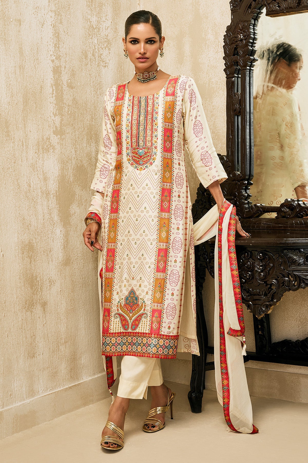 Cream Printed Kurta 3 Pcs Set