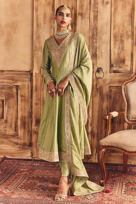 Green Embroidered Kurta 3 Pcs Set