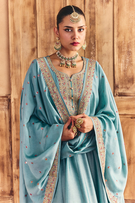 Green Embroidered Kurta 3 Pcs Set