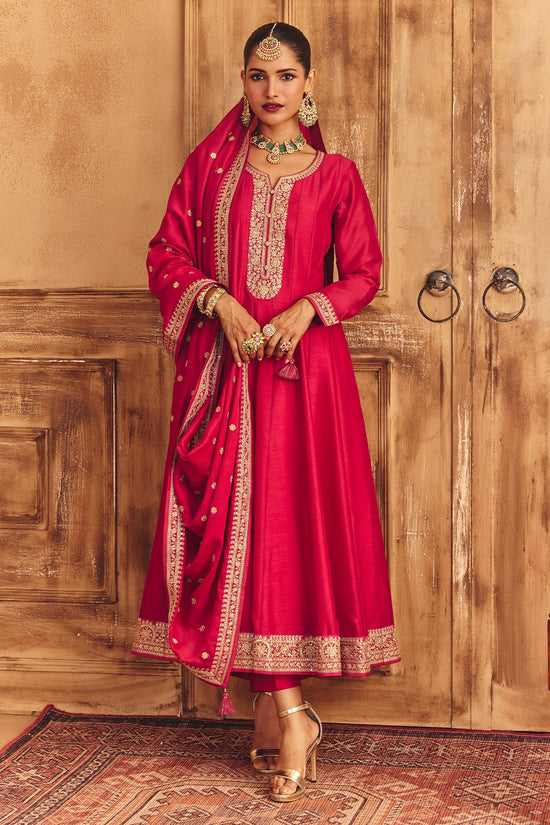 Magenta Embroidered Kurta 3 Pcs Set