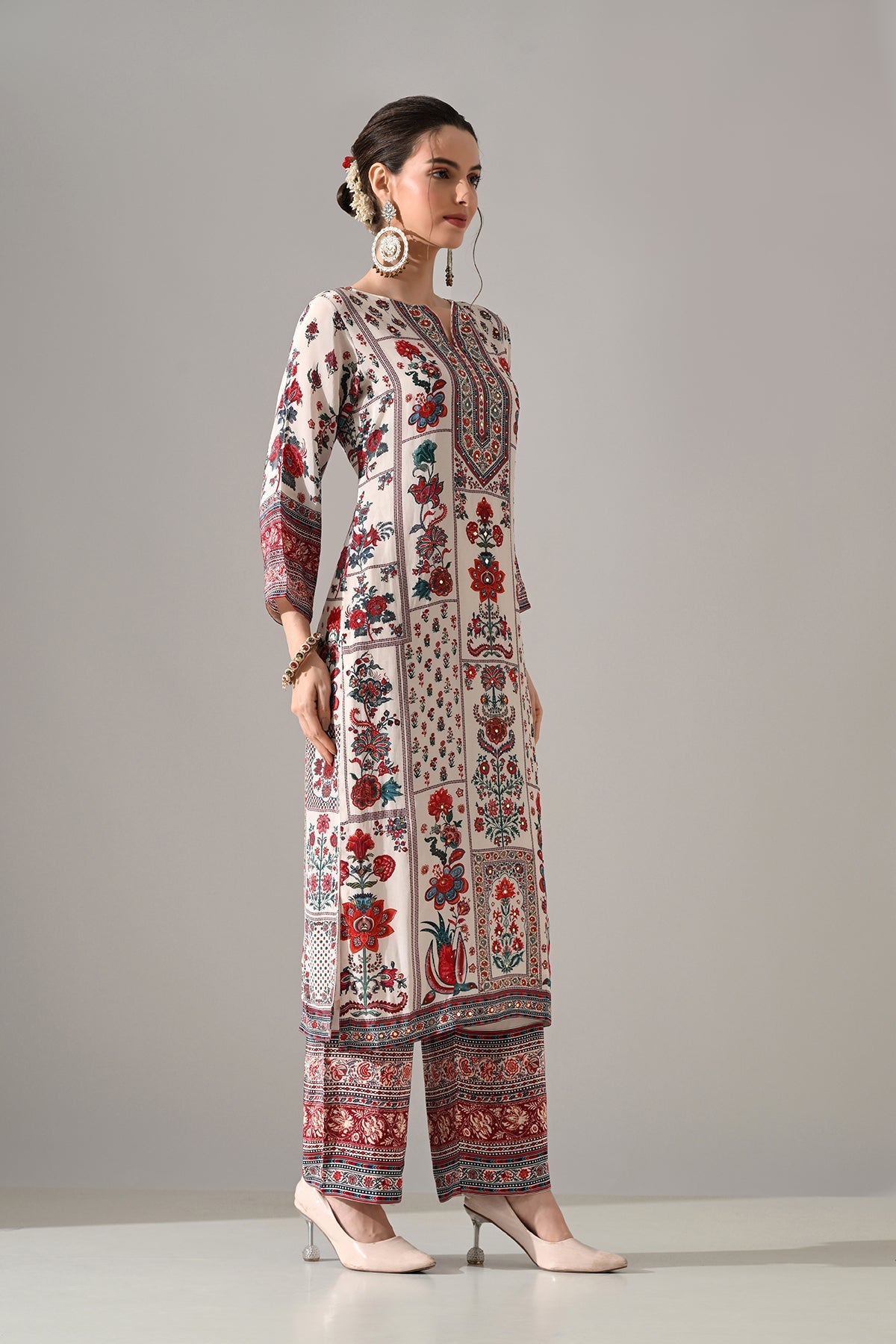 Cream Printed Mirror Embellished Kurta 3 Pcs Set