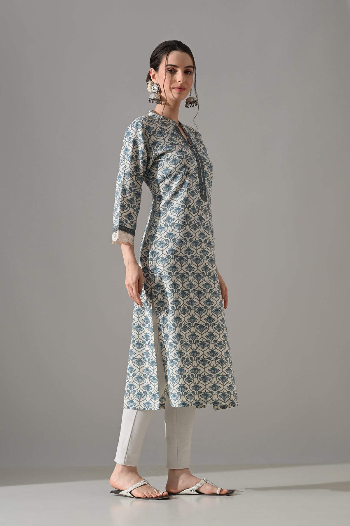 Cream Printed Straight Kurta