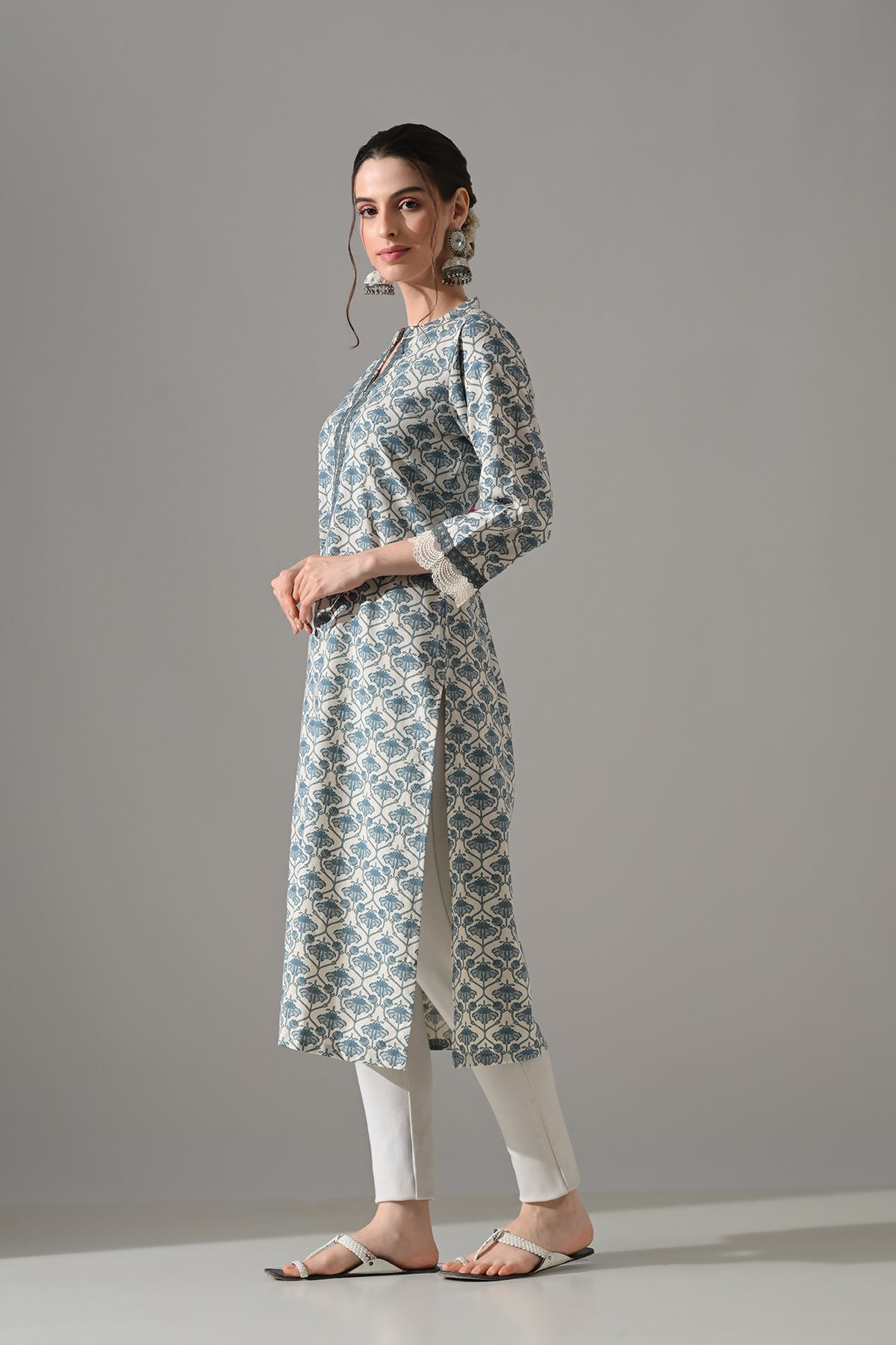 Cream Printed Straight Kurta