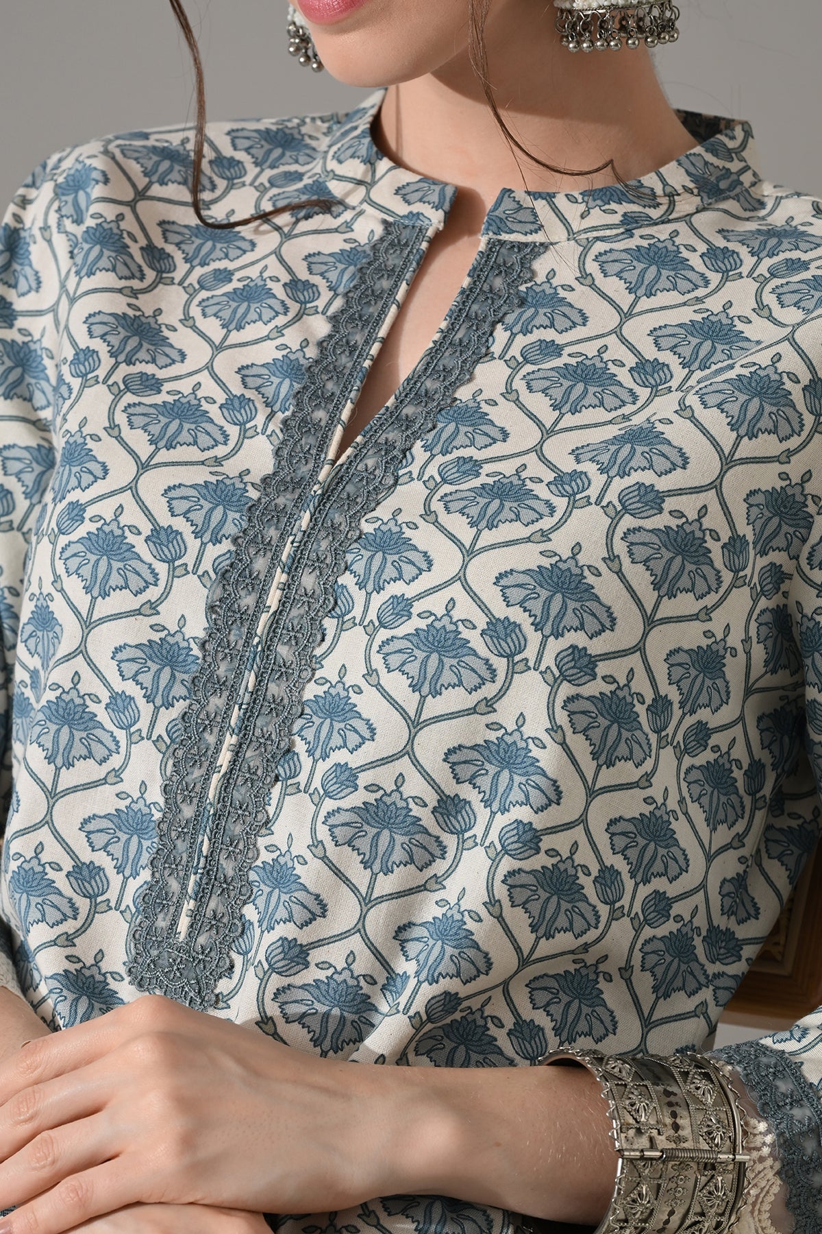 Cream Printed Straight Kurta