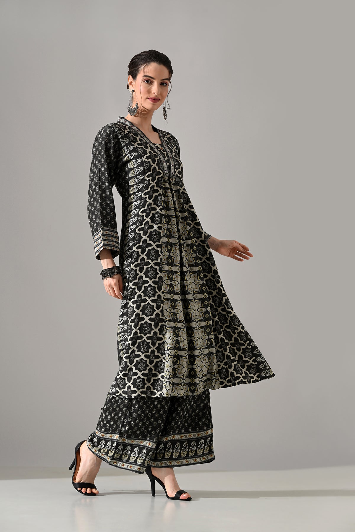 Black Printed Kurta 3 Pcs Set
