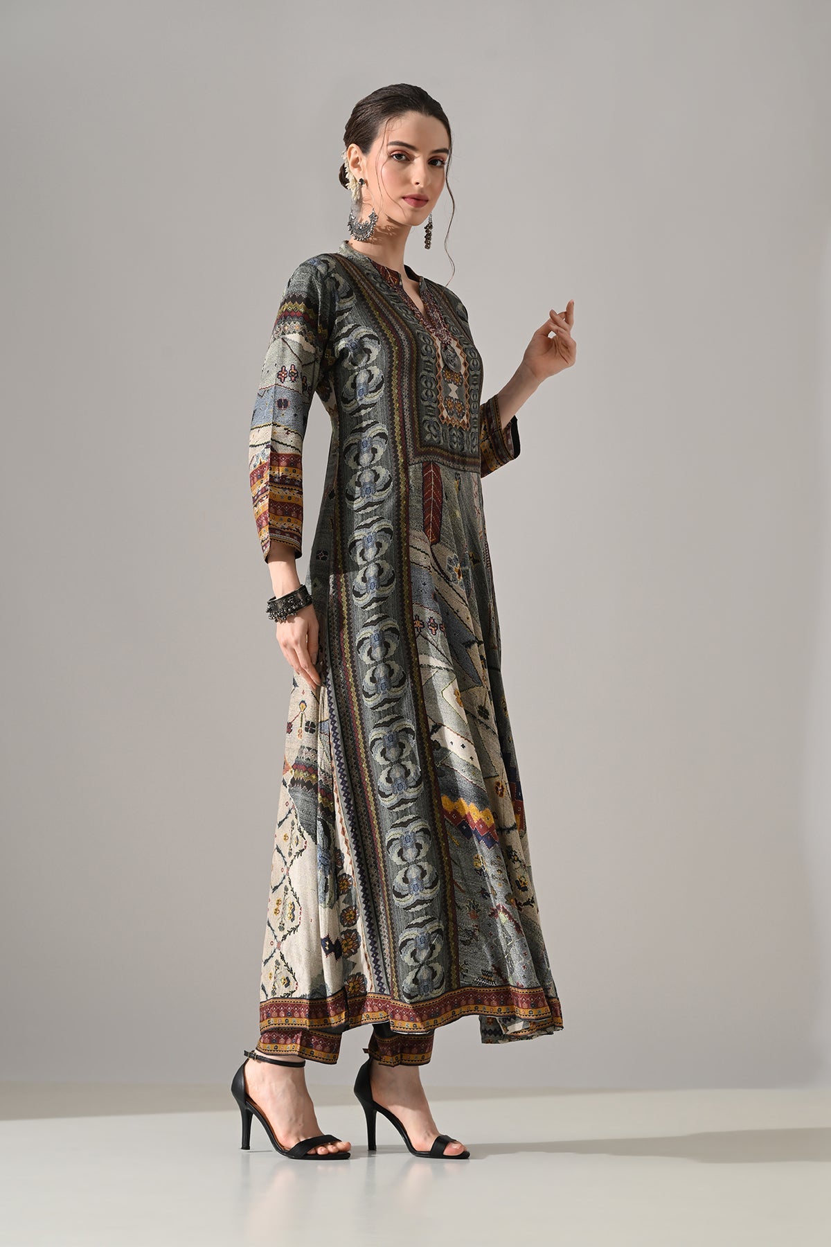 Grey Printed Kurta 3 Pcs Set
