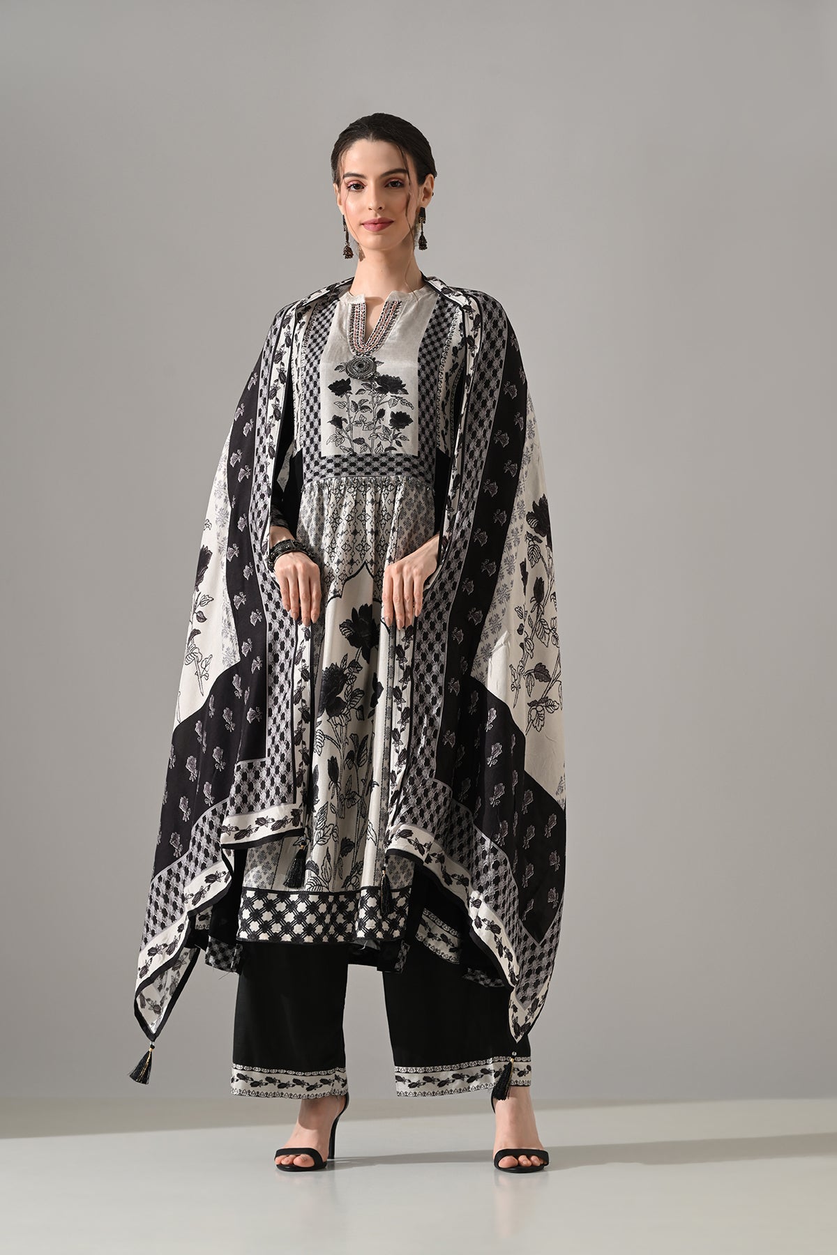 Black Printed Kurta 3 Pcs Set