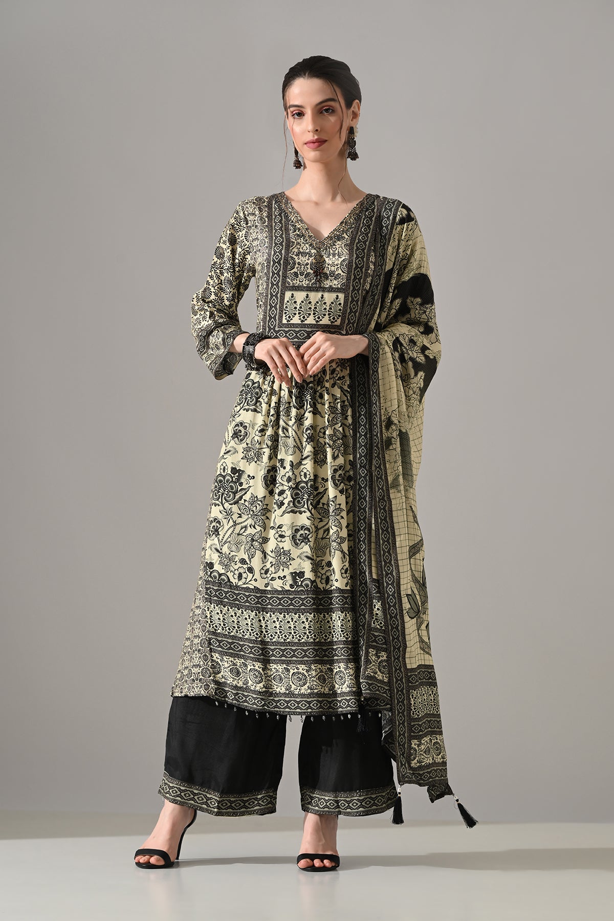 Green Printed Kurta 3 Pcs Set