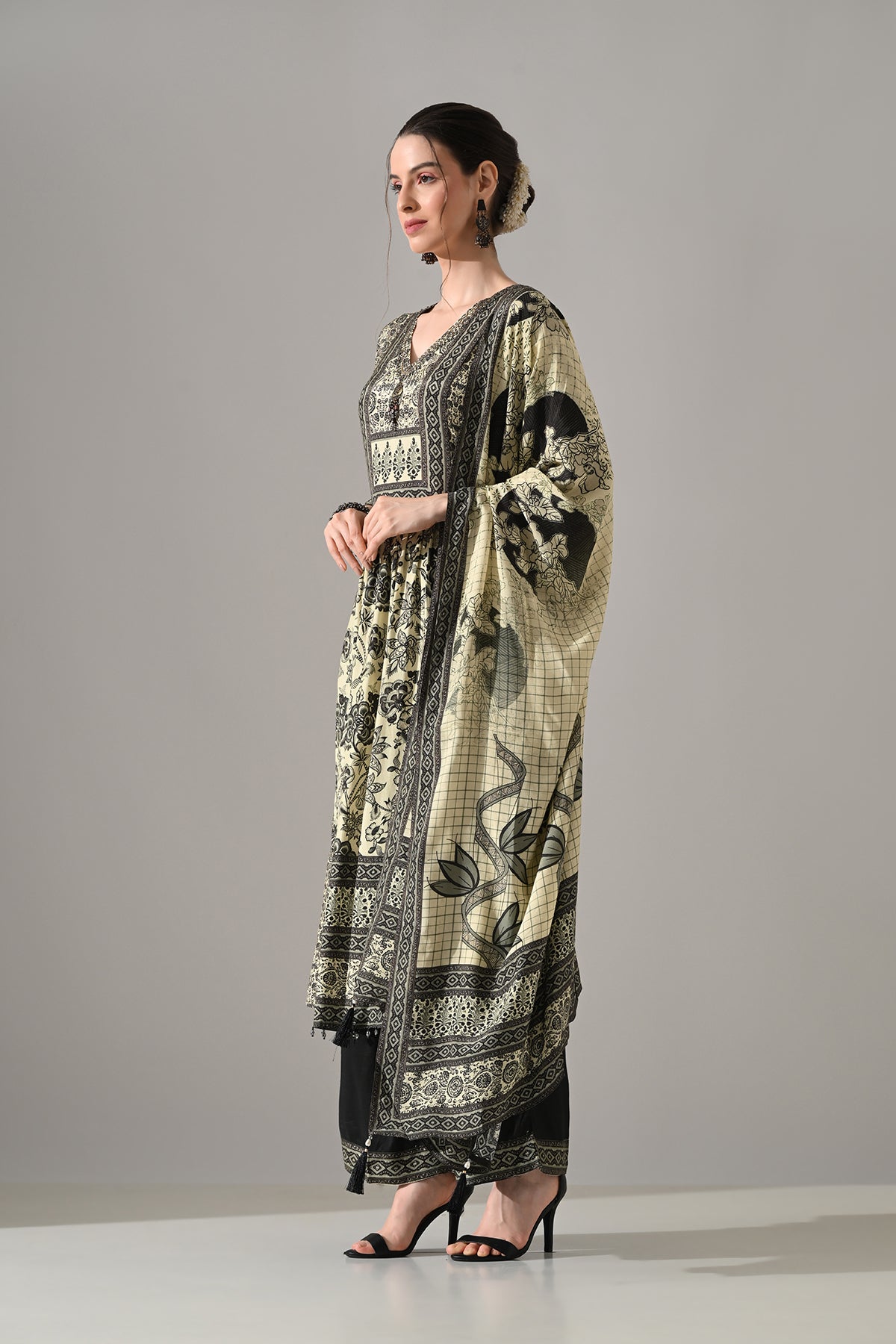 Green Printed Kurta 3 Pcs Set