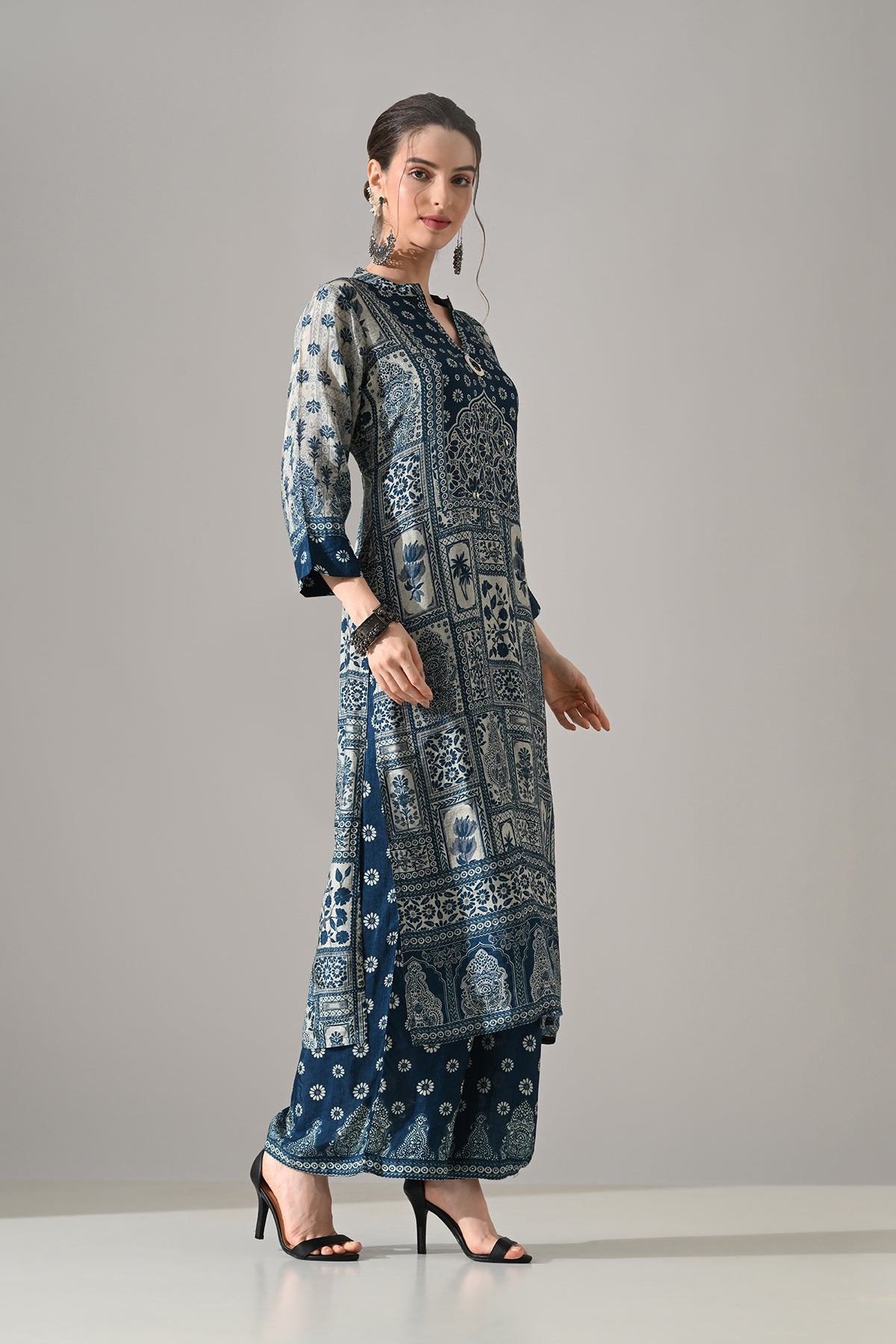 Blue Printed Kurta 3 Pcs Set